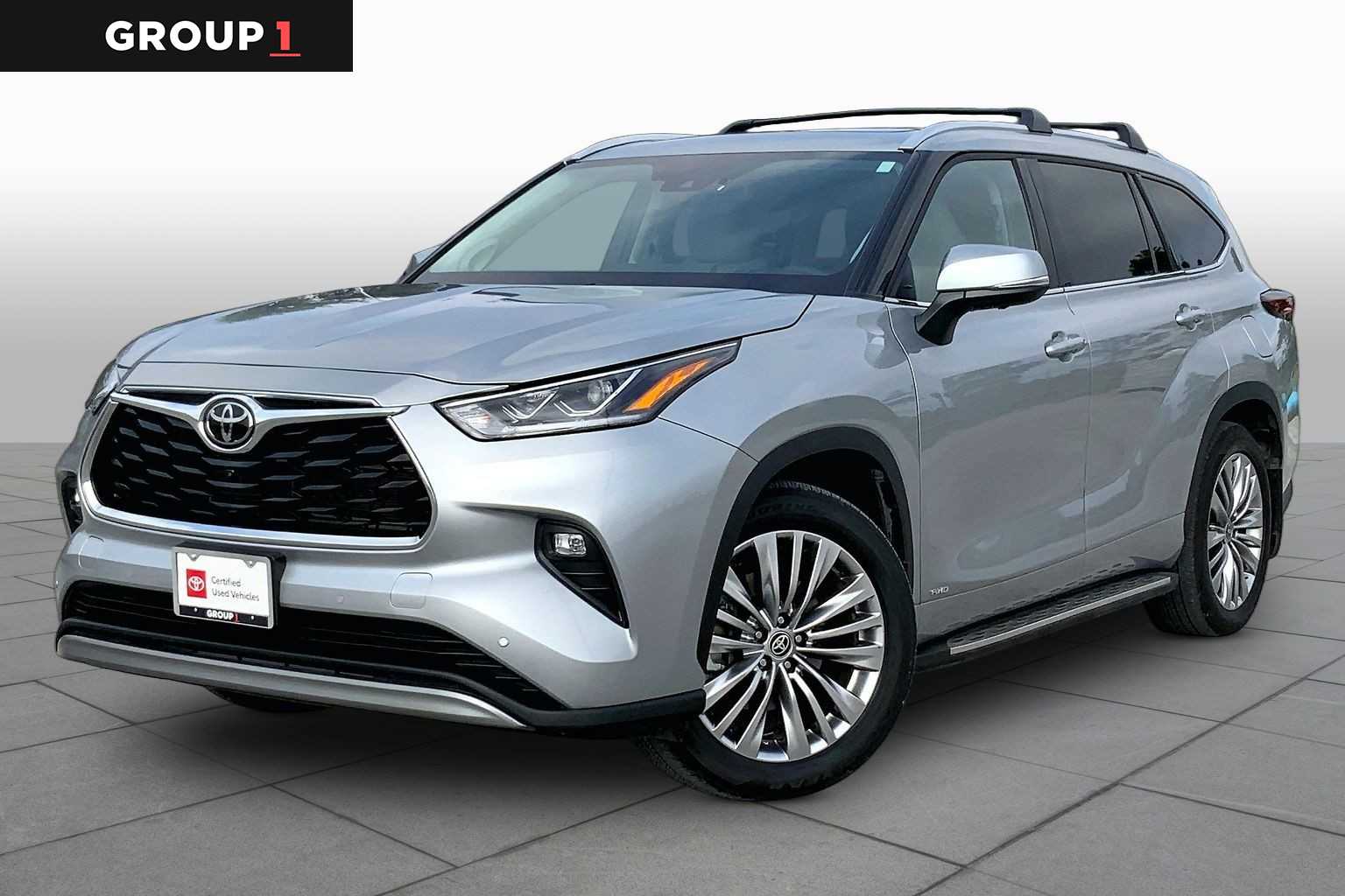 2025 Toyota Highlander Hybrid Platinum Celestial Silver Metallic at AutoNation USA Houston
