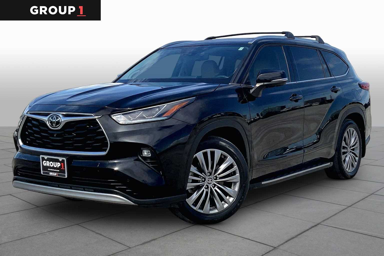 2021 Toyota Highlander Platinum Midnight Black Metallic at HGreg Houston