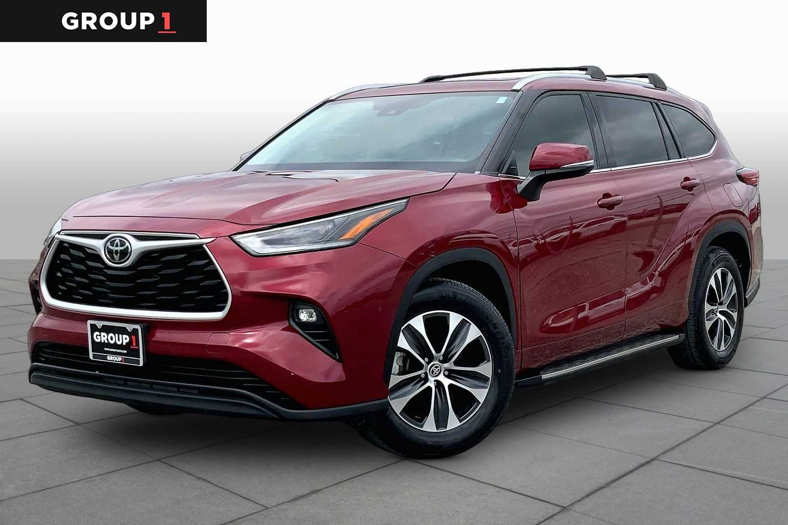 2021 Toyota Highlander XLE Ruby Flare Pearl at AutoNation Toyota Gulf Fwy