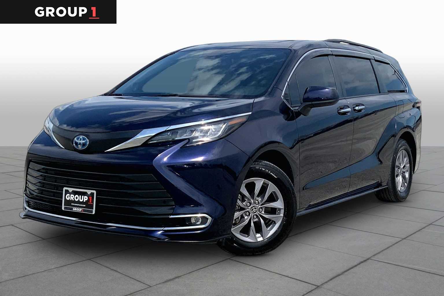 2023 Toyota Sienna XLE Blueprint at Group 1 Toyota Southwest