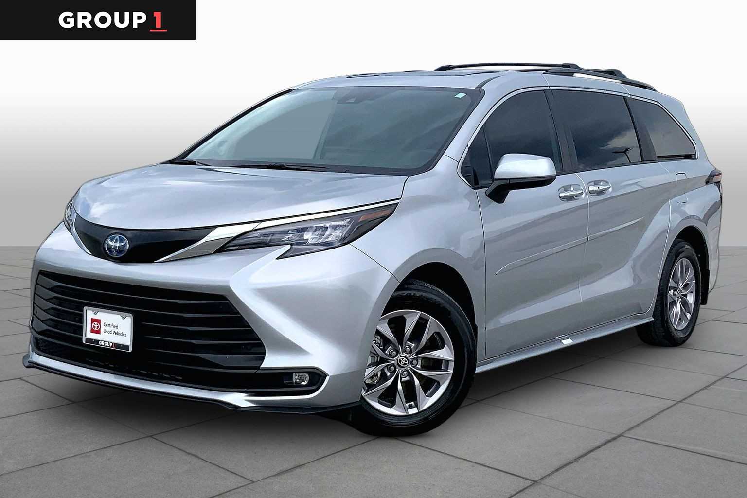 2025 Toyota Sienna XLE Celestial Silver Metallic at Group 1 Toyota Southwest