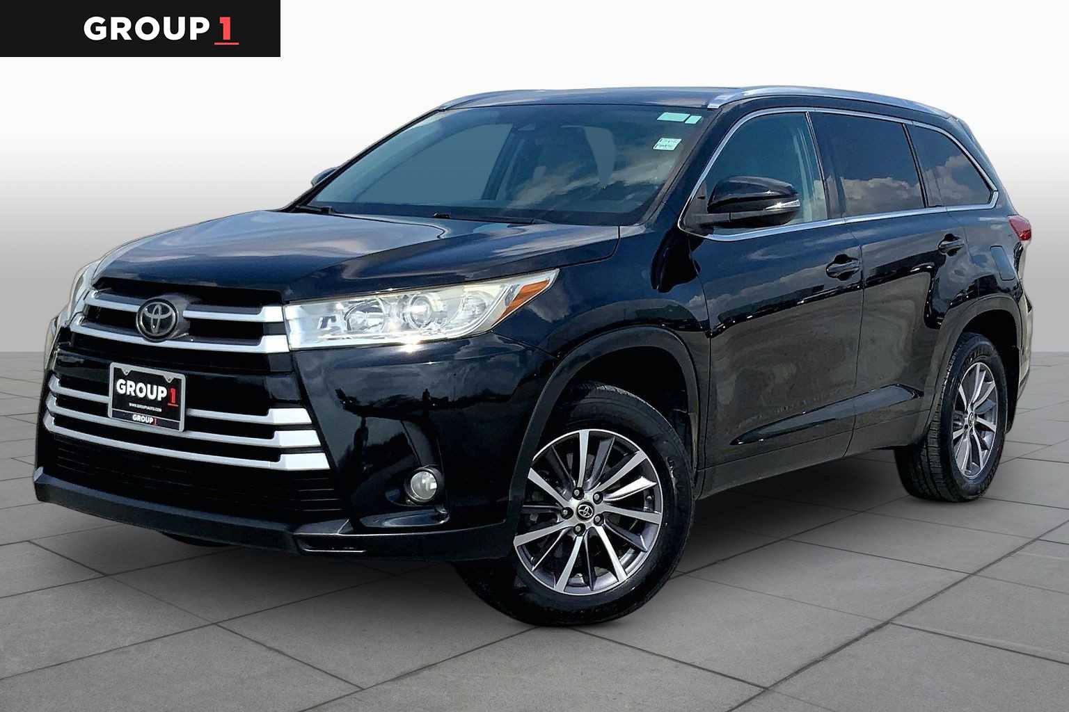 2019 Toyota Highlander XLE Midnight Black Metallic at Mac Haik CDJR North Houston