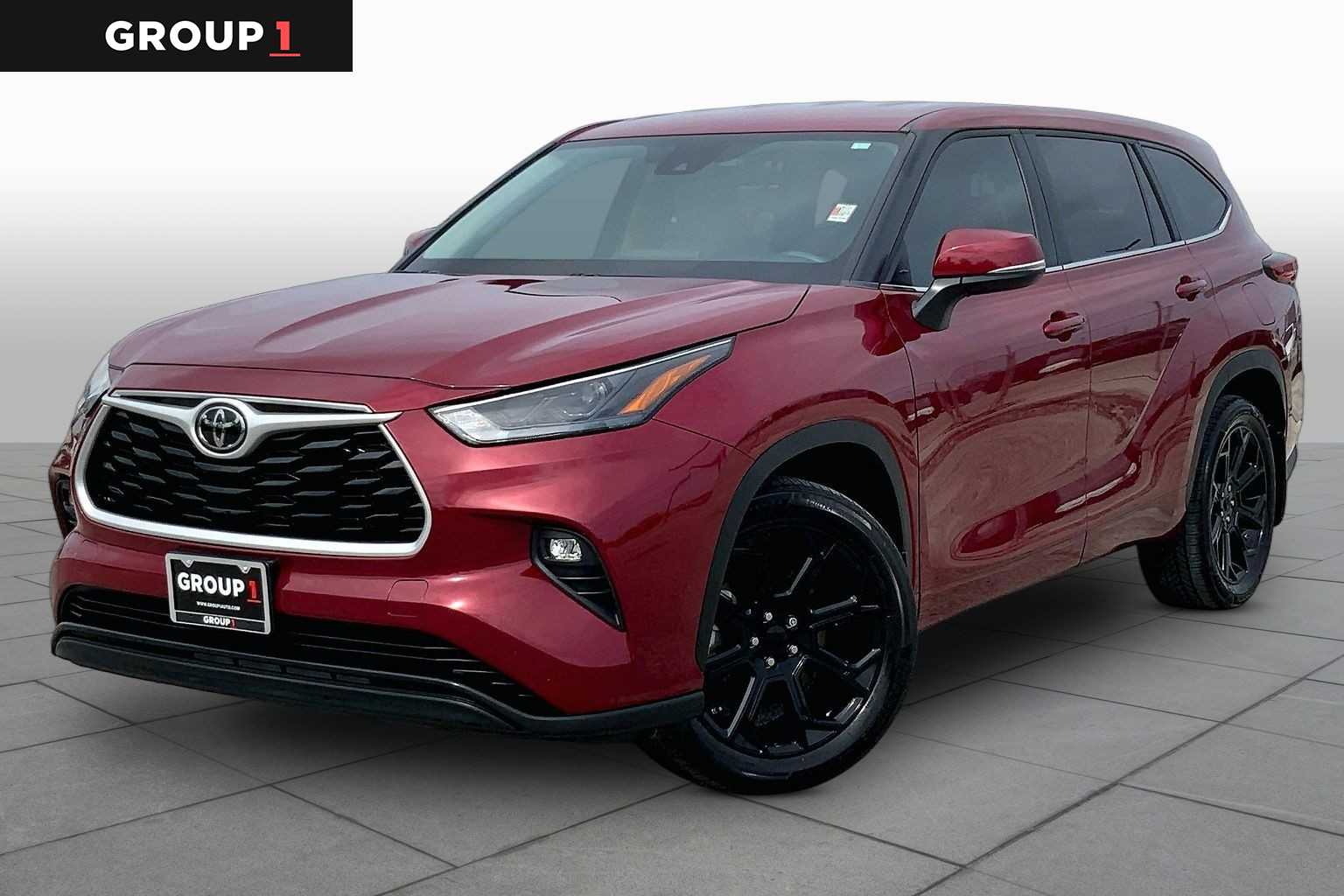 2023 Toyota Highlander LE Ruby Flare Pearl at Group 1 Toyota Southwest