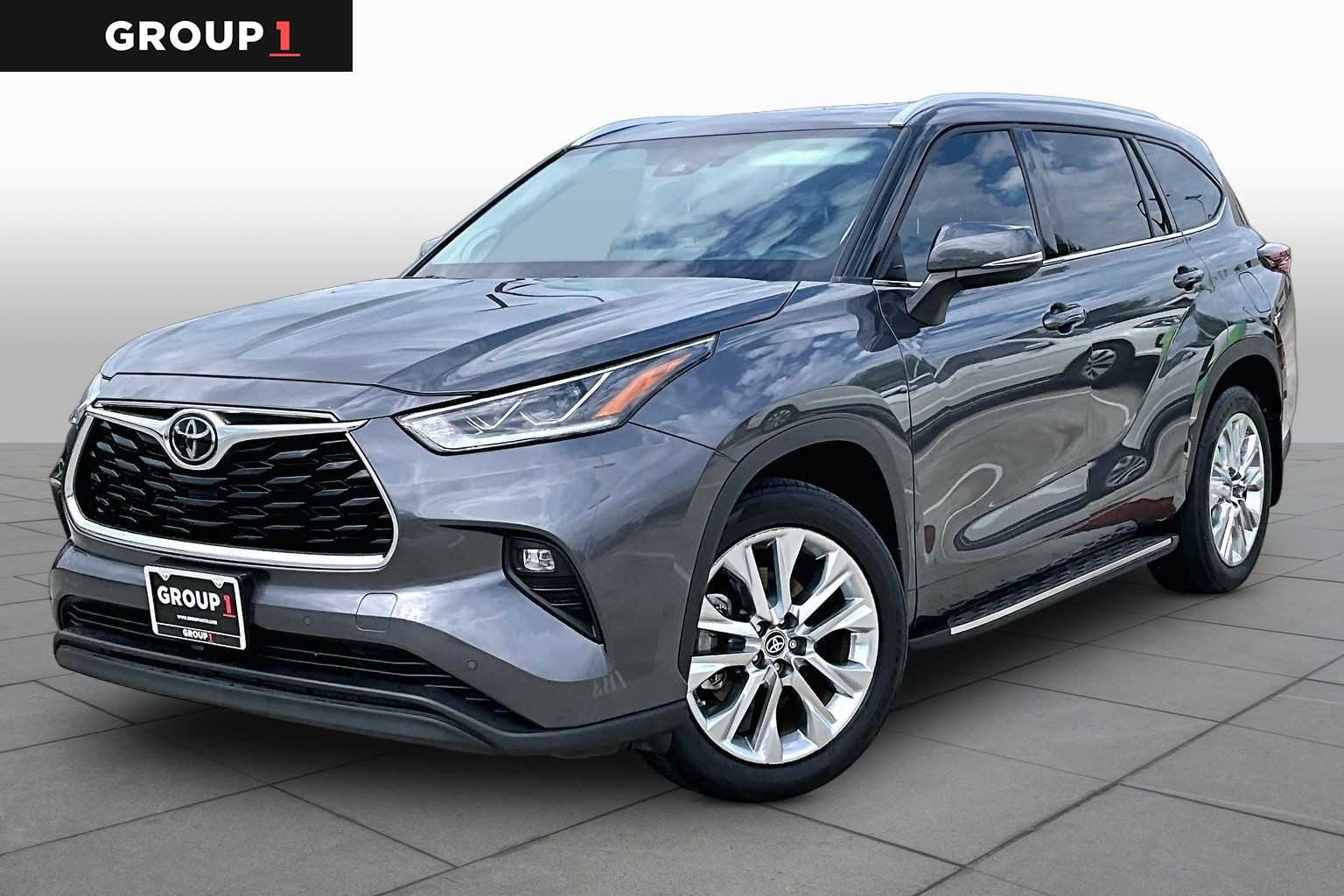 2024 Toyota Highlander Limited Magnetic Gray Metallic at AutoNation Chevrolet Gulf Fwy