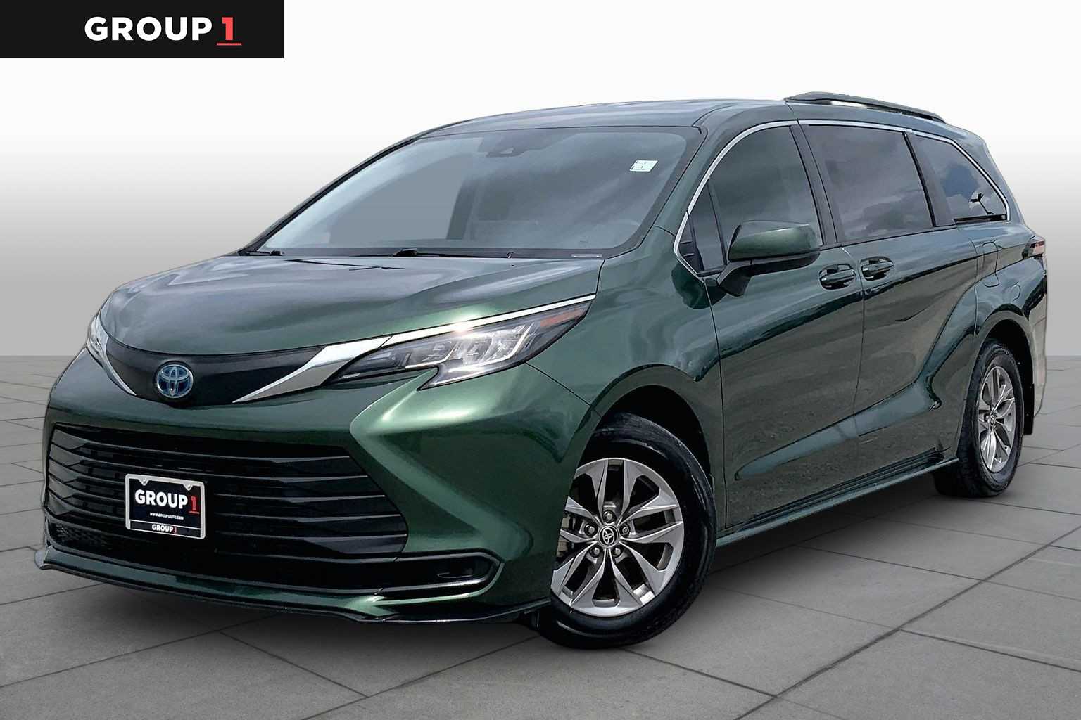 2022 Toyota Sienna LE Cypress at Beck & Masten Kia