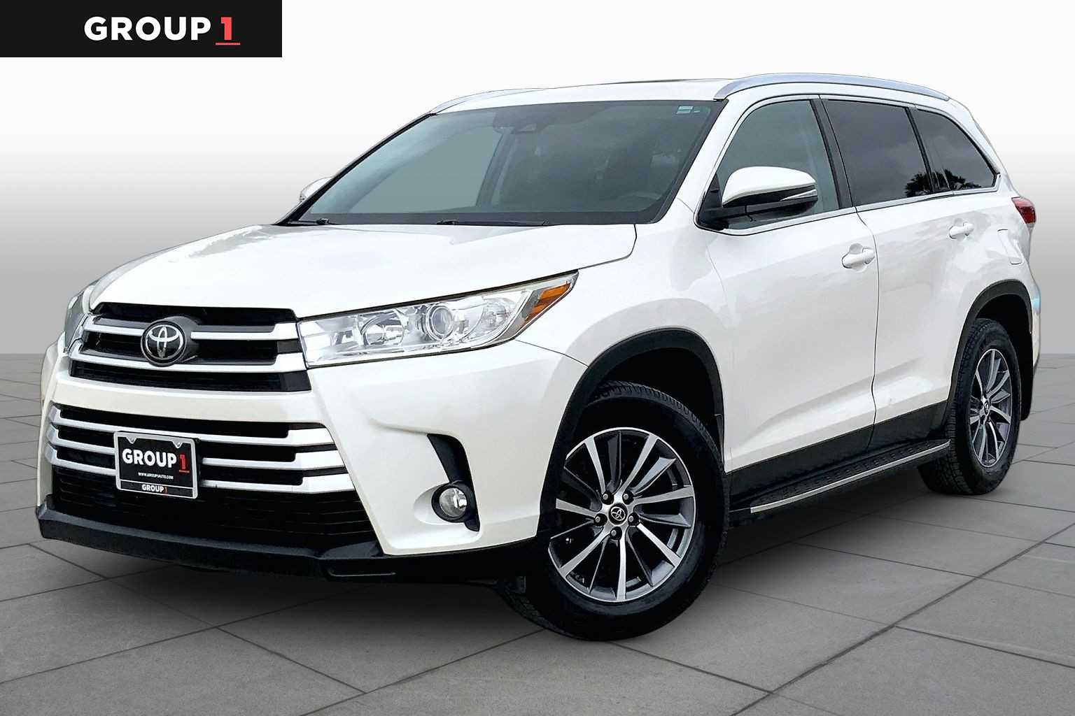 2019 Toyota Highlander XLE Blizzard Pearl at Lexus of Clear Lake