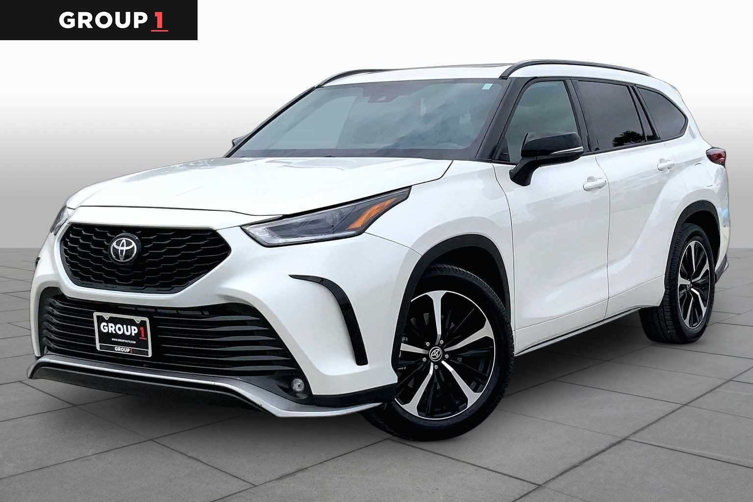 2021 Toyota Highlander XSE Blizzard Pearl at AutoNation Toyota Gulf Fwy