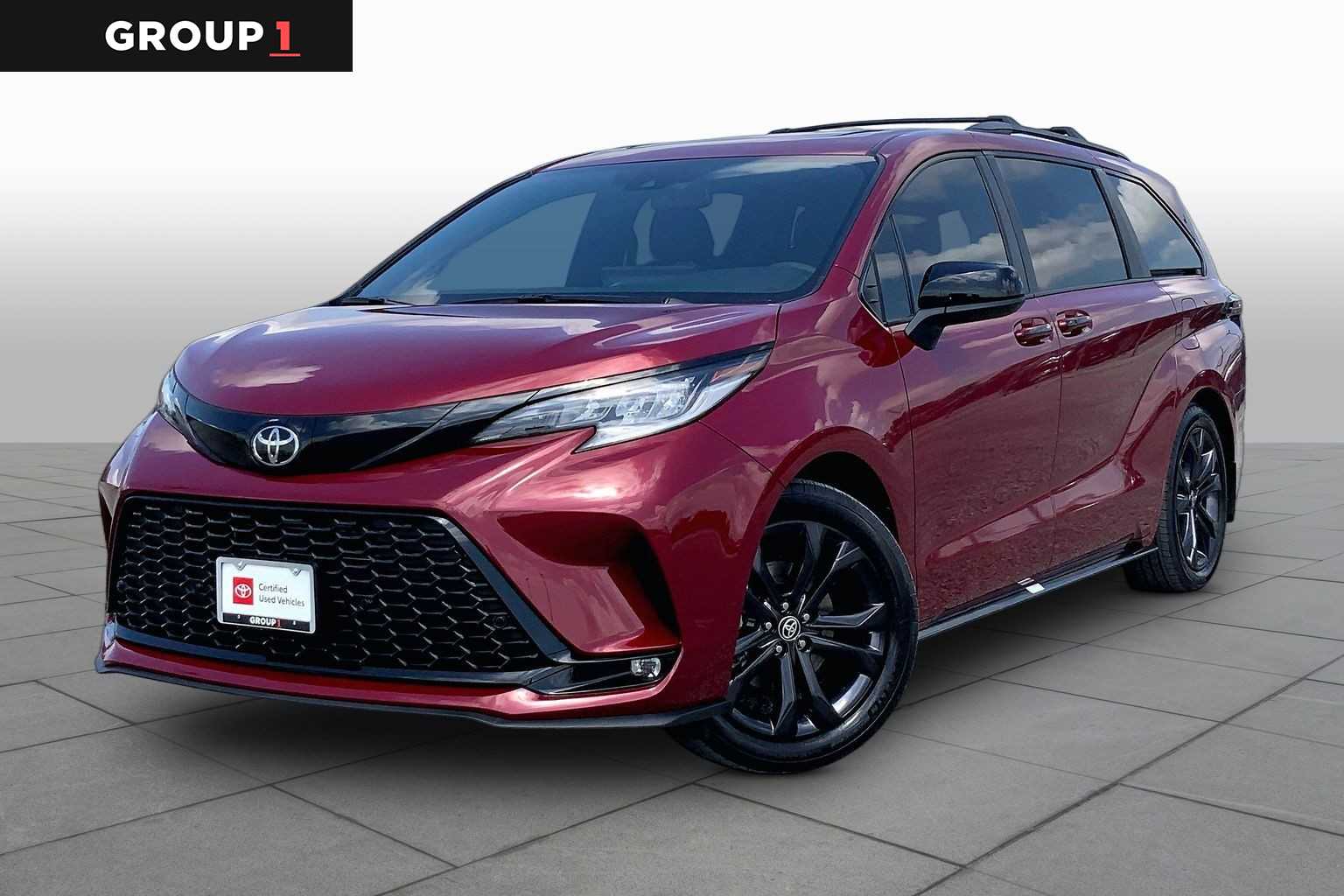 2026 Toyota Sienna XSE Ruby Flare Pearl at Group 1 Toyota Southwest