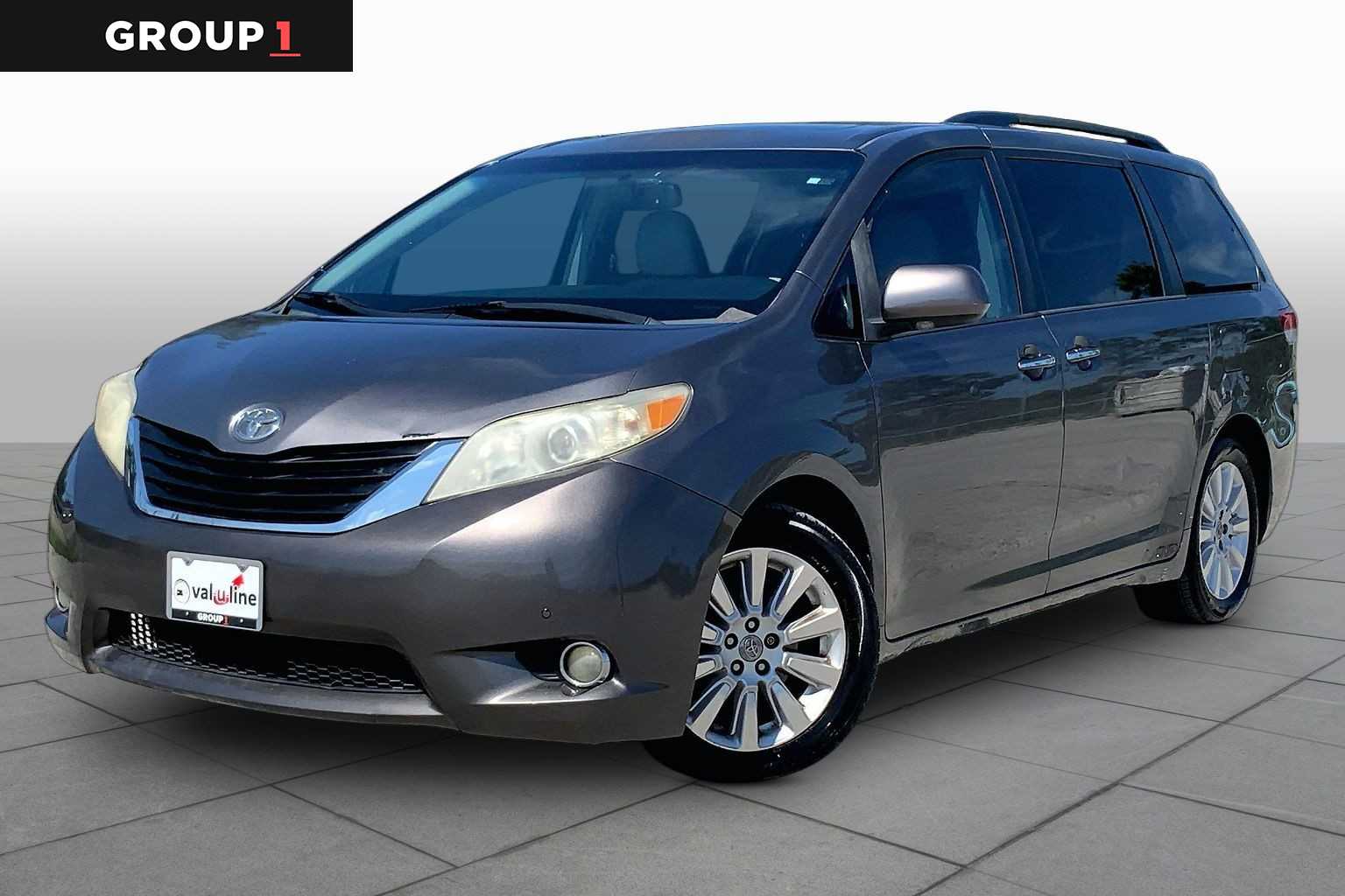 2011 Toyota Sienna Ltd Predawn Gray Mica at Beck & Masten Kia