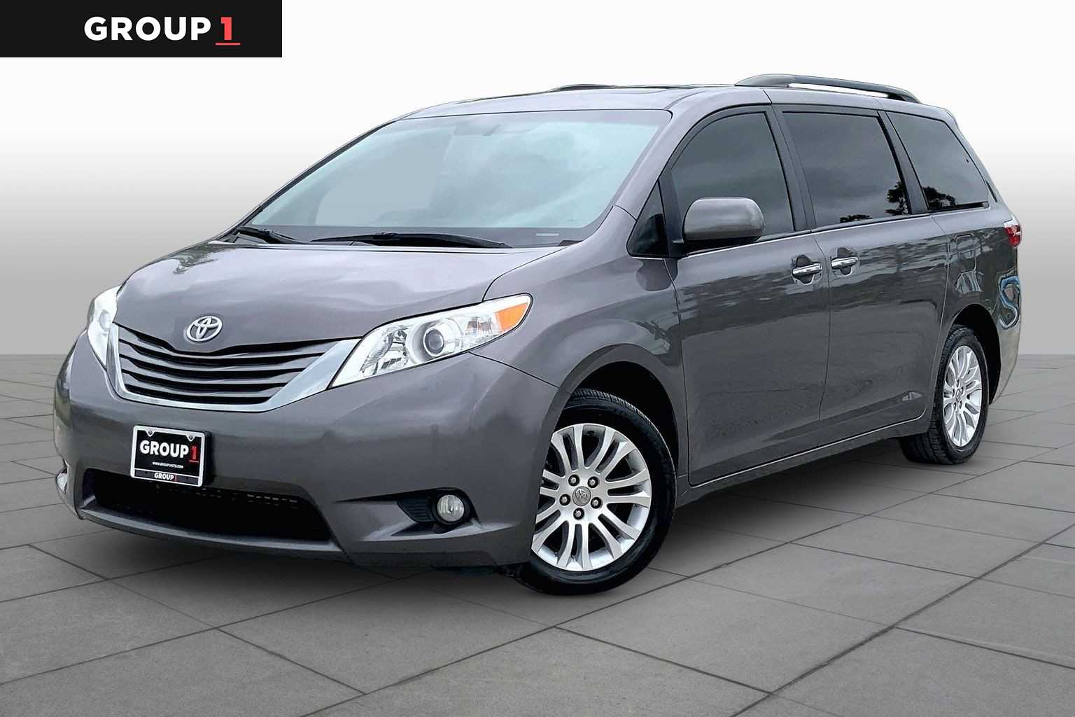 2017 Toyota Sienna XLE Auto Access Seat Predawn Gray Mica at AutoNation Toyota Gulf Fwy