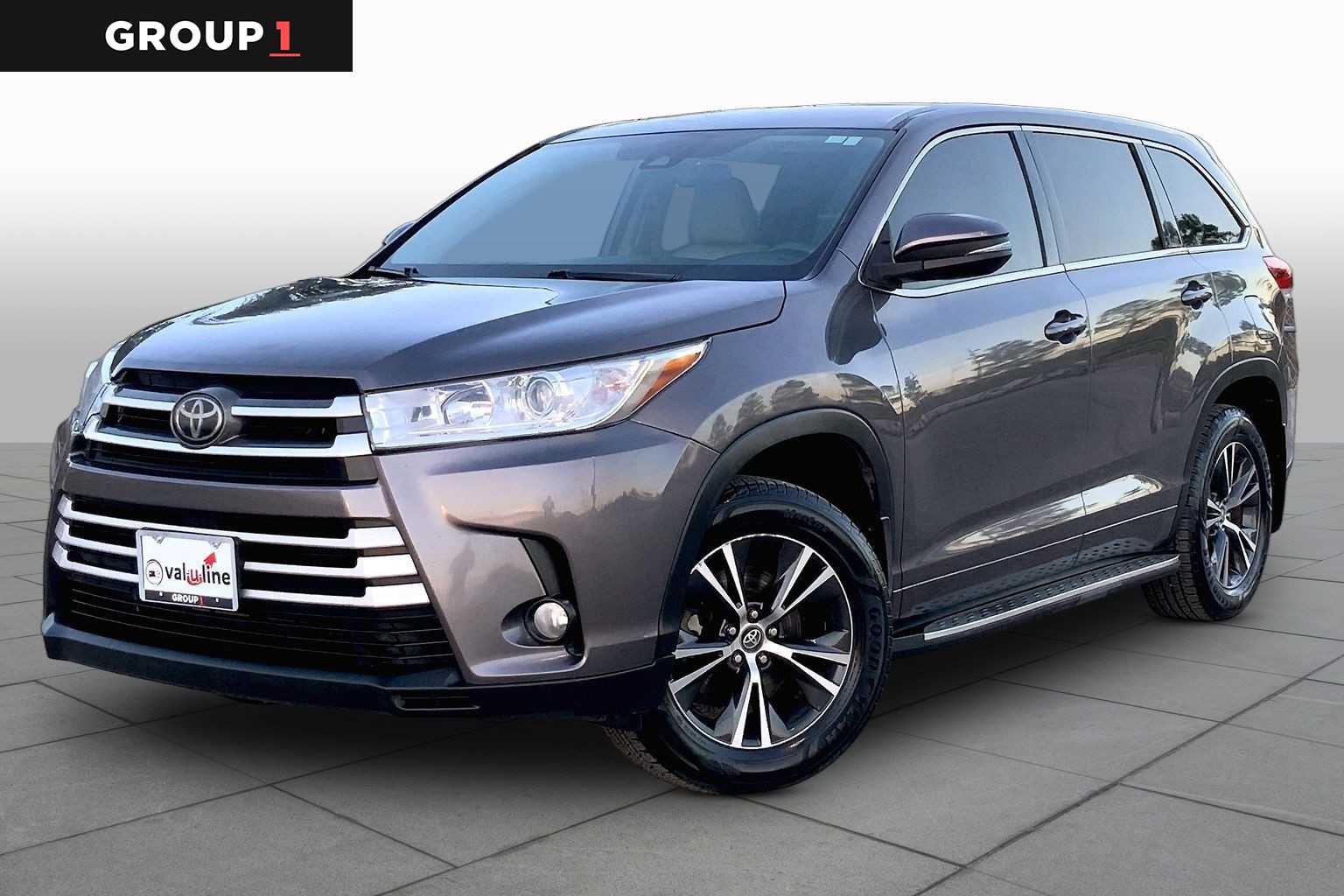 2018 Toyota Highlander LE Predawn Gray Mica at Westside Kia