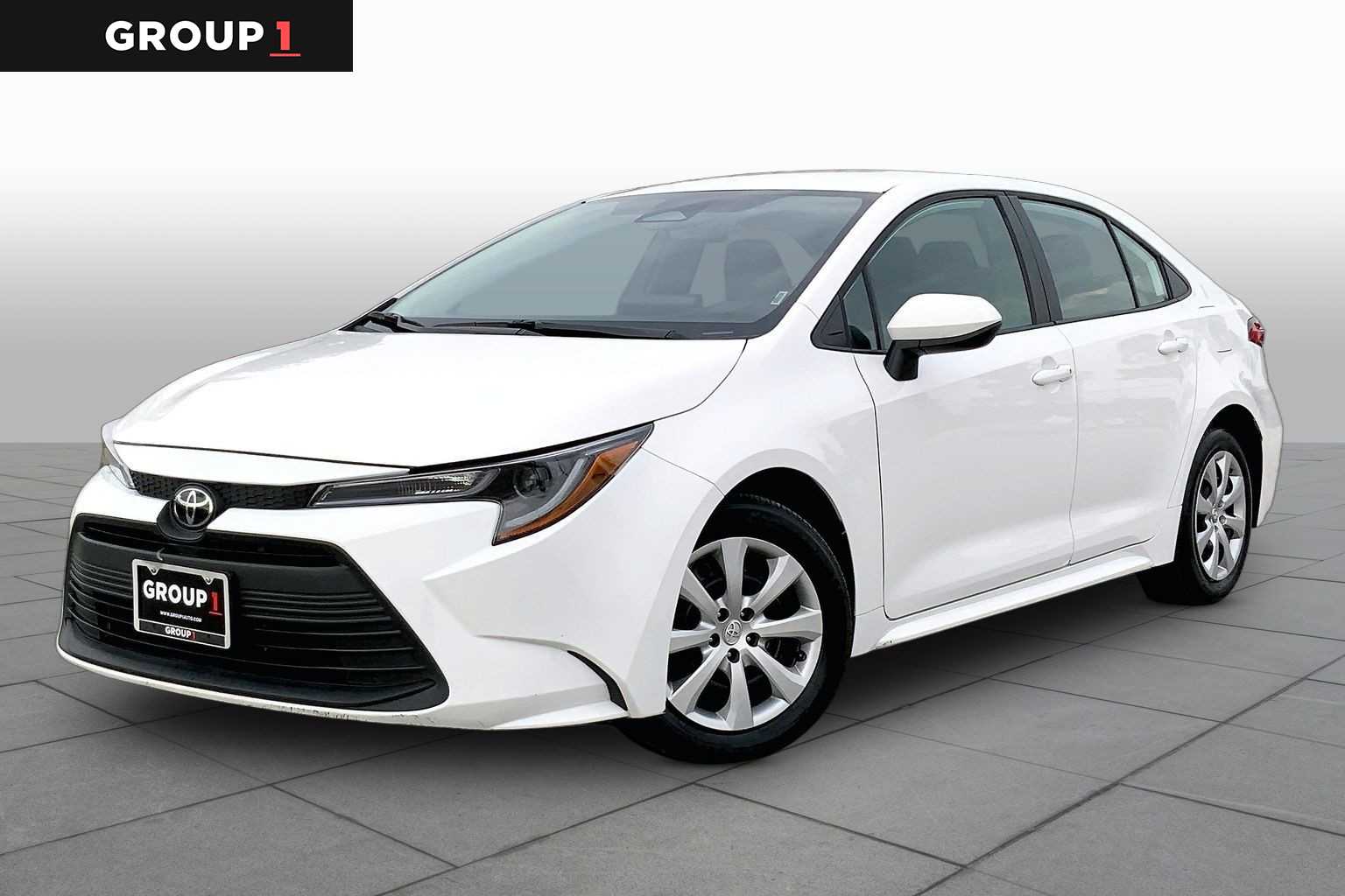 2025 Toyota Corolla LE Ice Cap at Davis Chevrolet