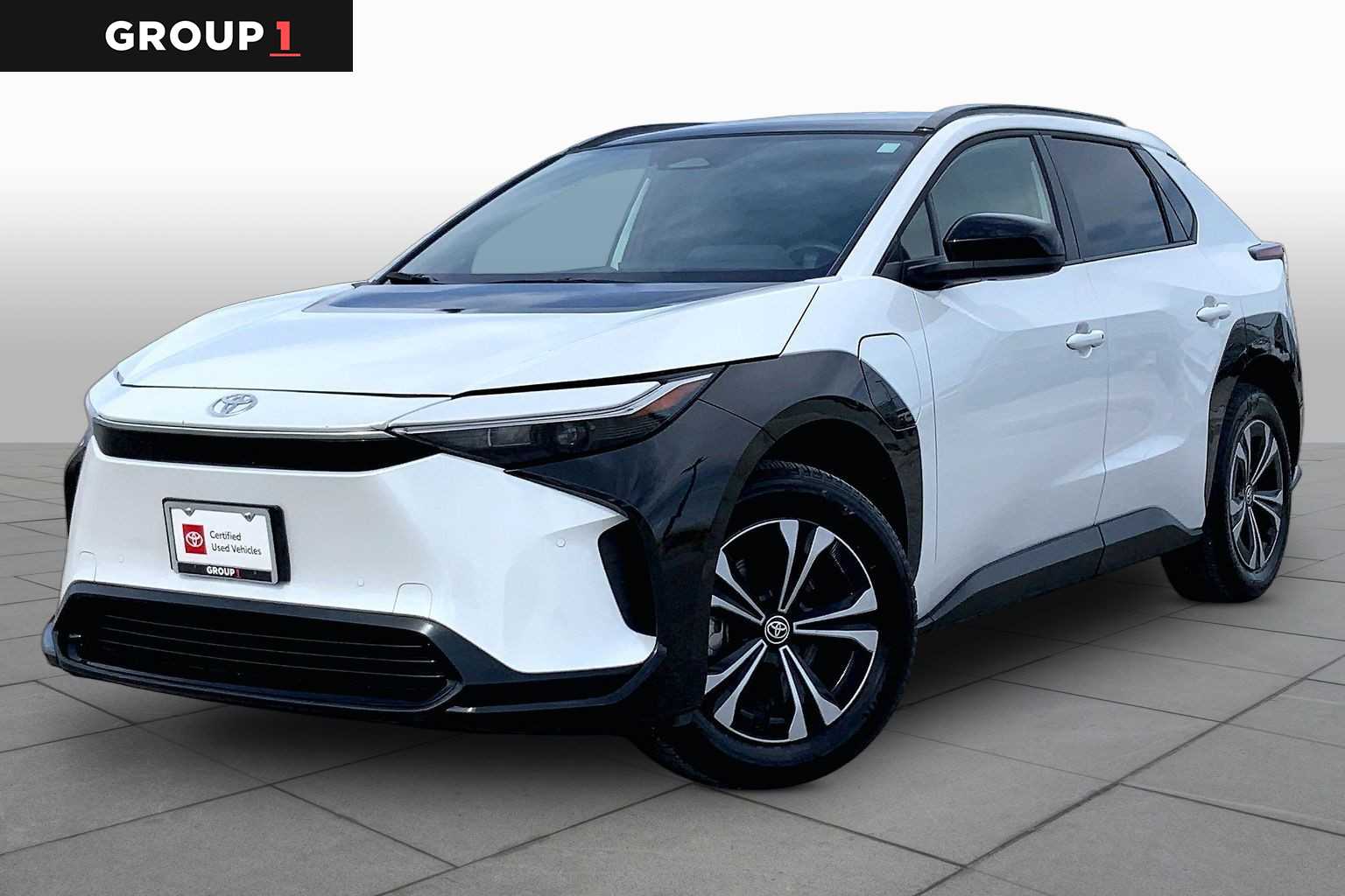 2025 Toyota bZ4X XLE - 0