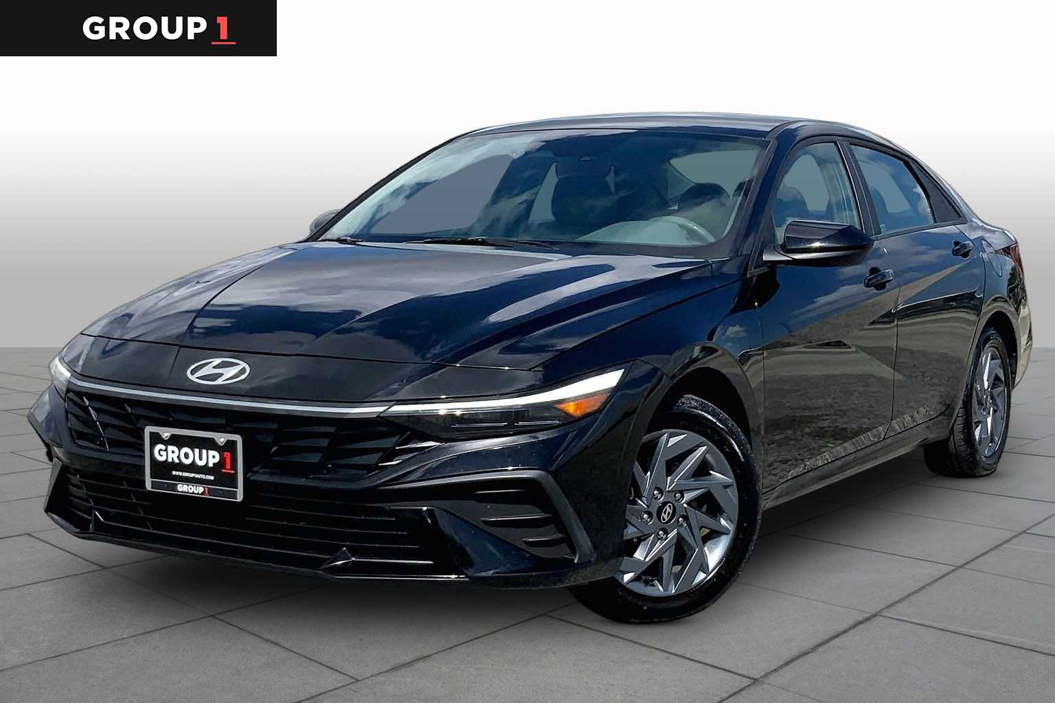 2024 Hyundai Elantra SEL Abyss Black at Friendly Ford Crosby