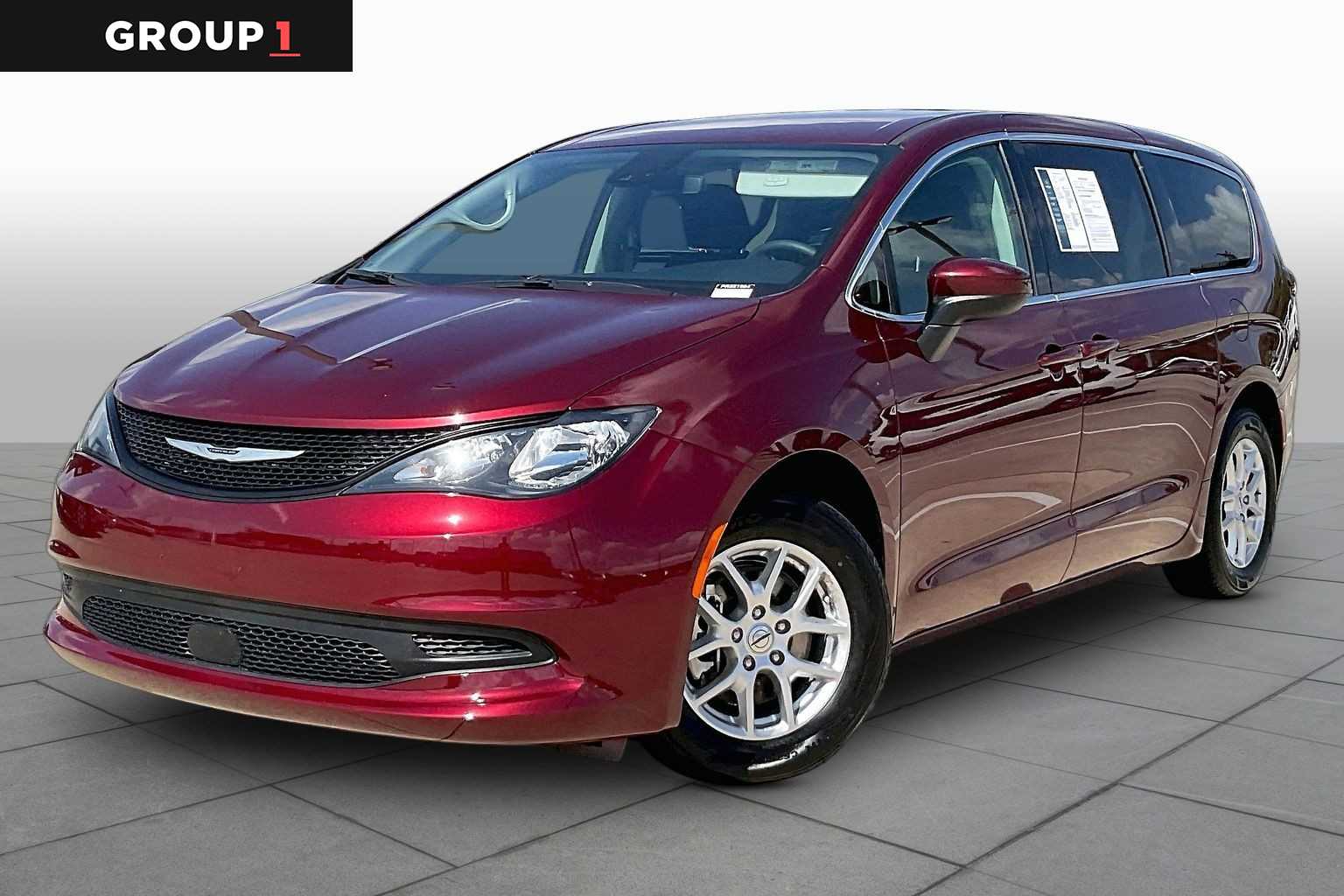 2023 Chrysler Voyager LX FWD