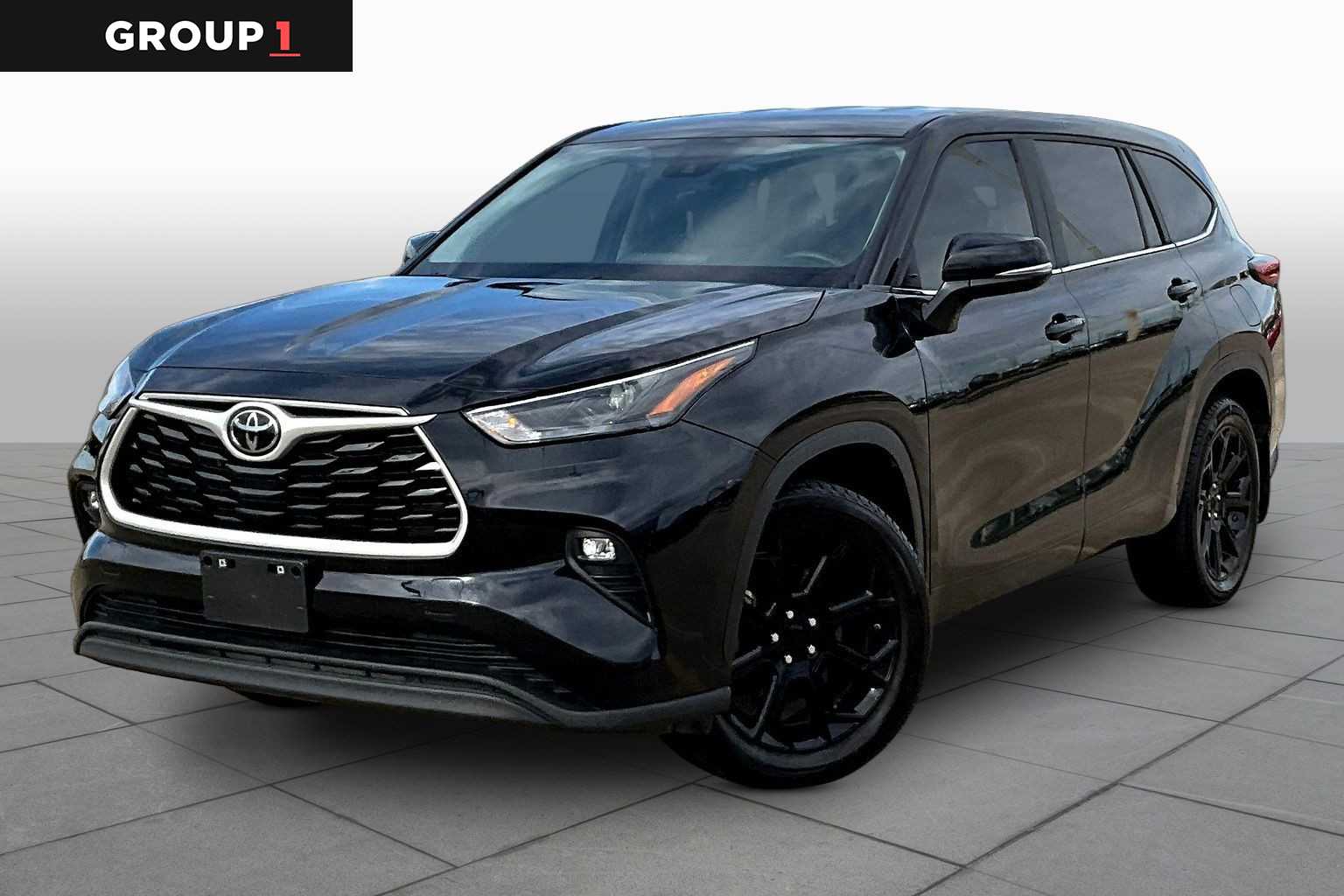 Midnight Black Metallic 2023 Toyota Highlander LE FWD SUV / Crossover Front-Wheel Drive 8-Speed Automatic