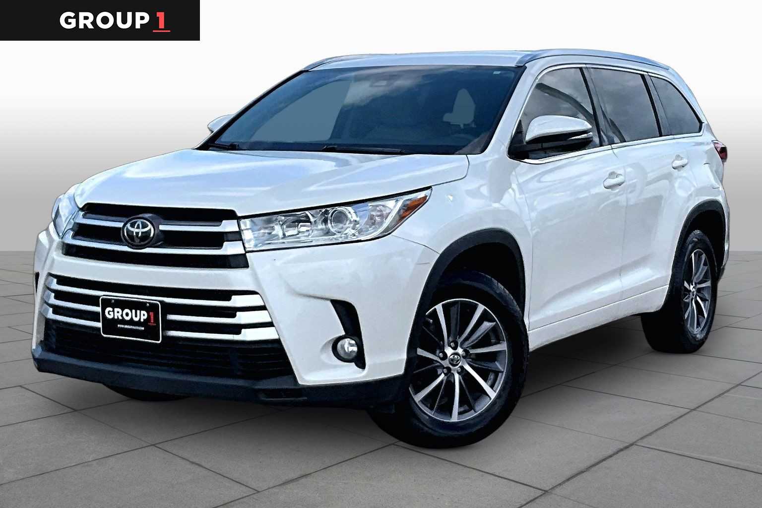 White (Blizzard Pearl) 2018 Toyota Highlander SUV / Crossover Front-Wheel Drive 8-Speed Automatic