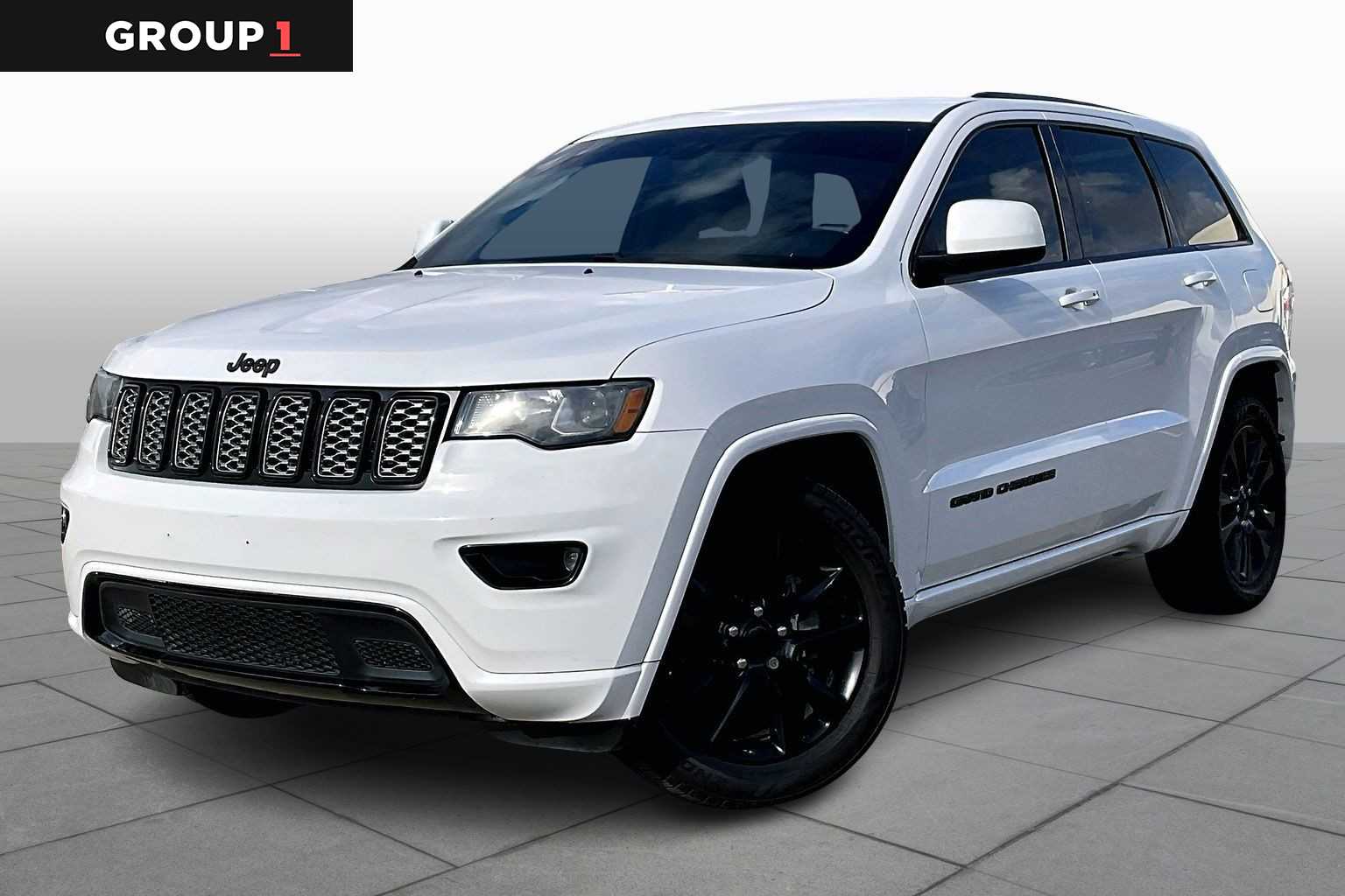 2018 Jeep Grand Cherokee Altitude Bright White Clearcoat at AutoNation Toyota Gulf Fwy