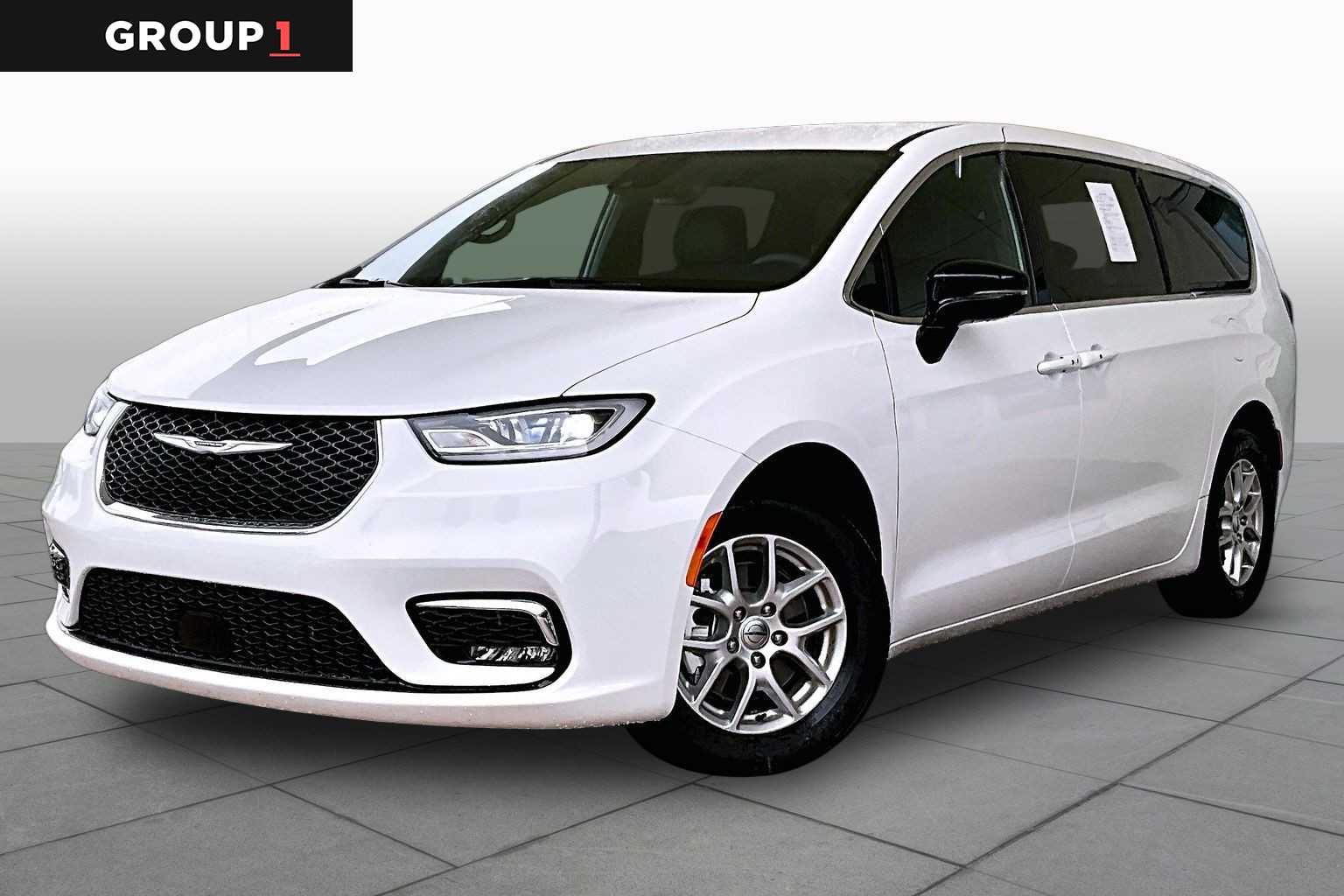 2025 Chrysler Pacifica Select Bright White Clearcoat at Tomball Chrysler Dodge Jeep Ram