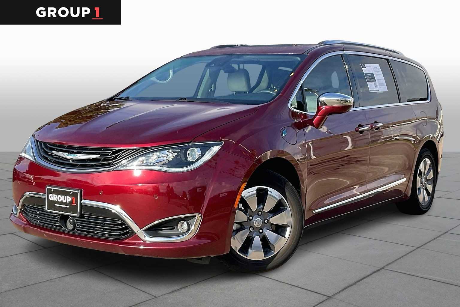 2018 Chrysler Pacifica Hybrid Limited Velvet Red Pearlcoat at AutoNation Ford Gulf Fwy