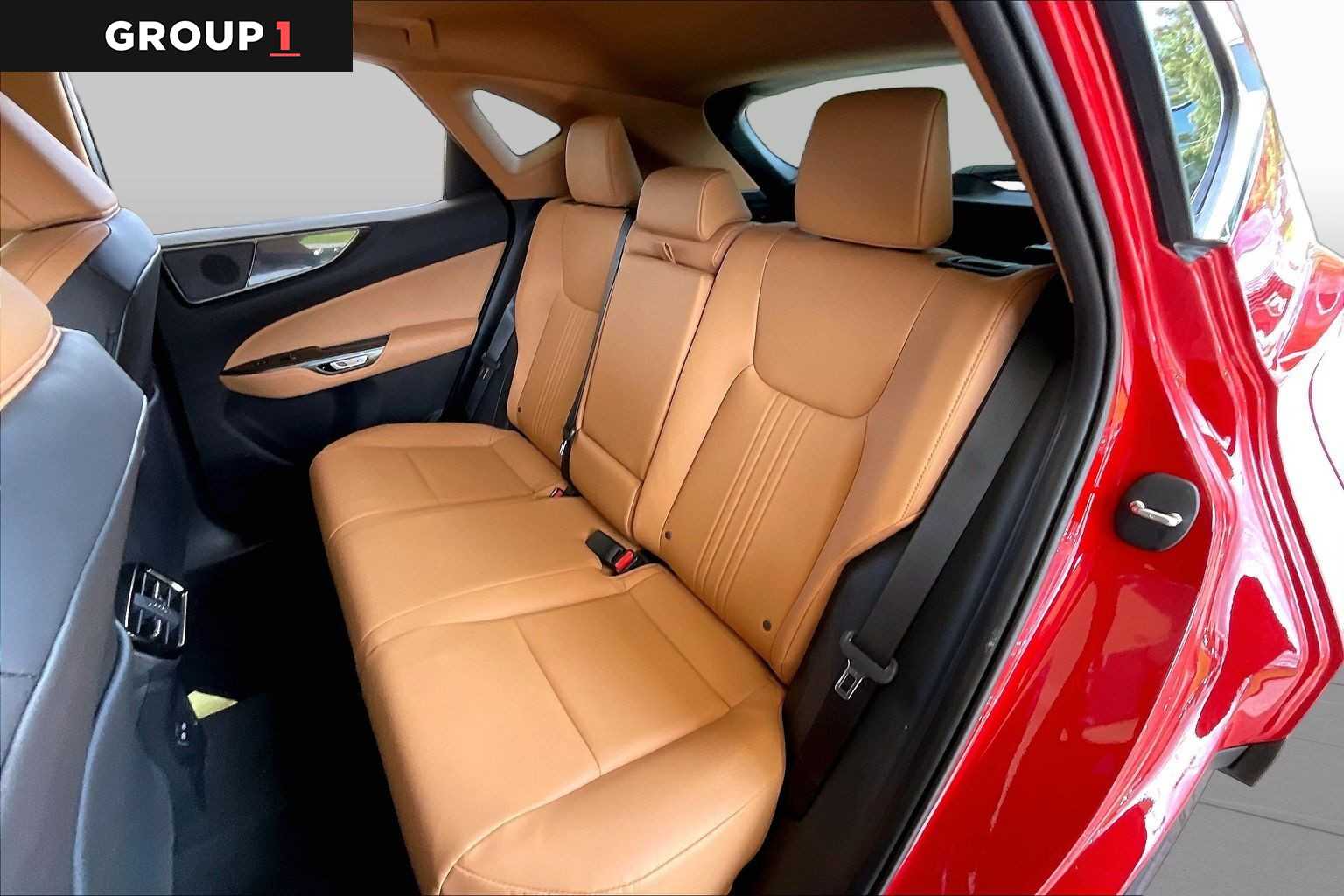 2024 Lexus NX 250 photo 18 of 34