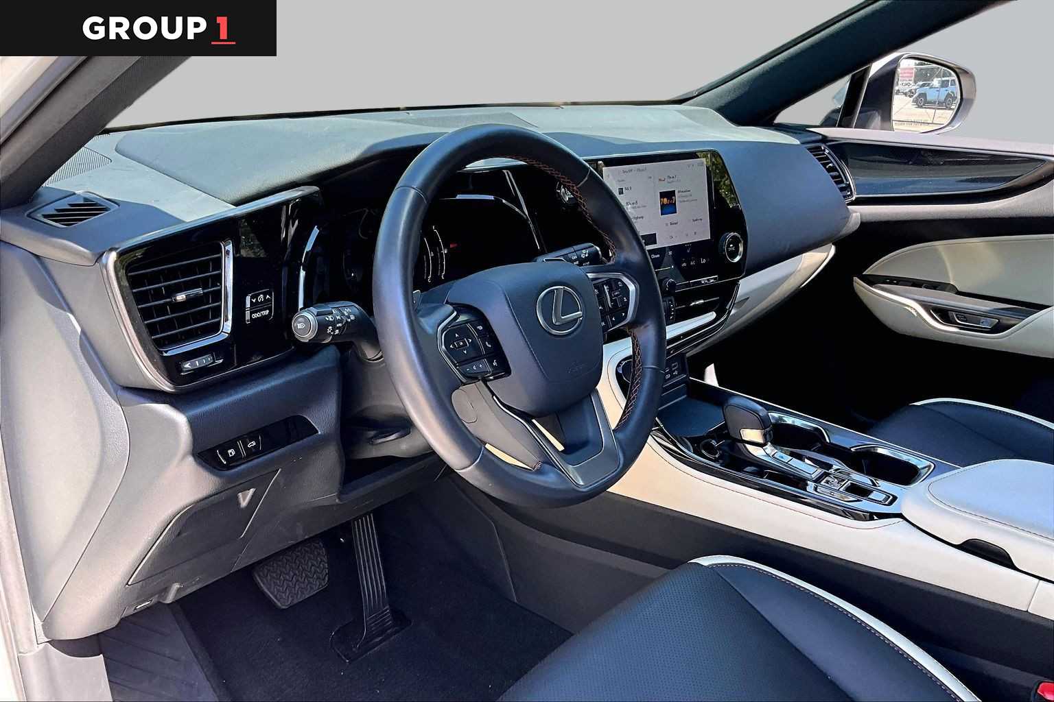 2024 Lexus NX 250 photo 15 of 34