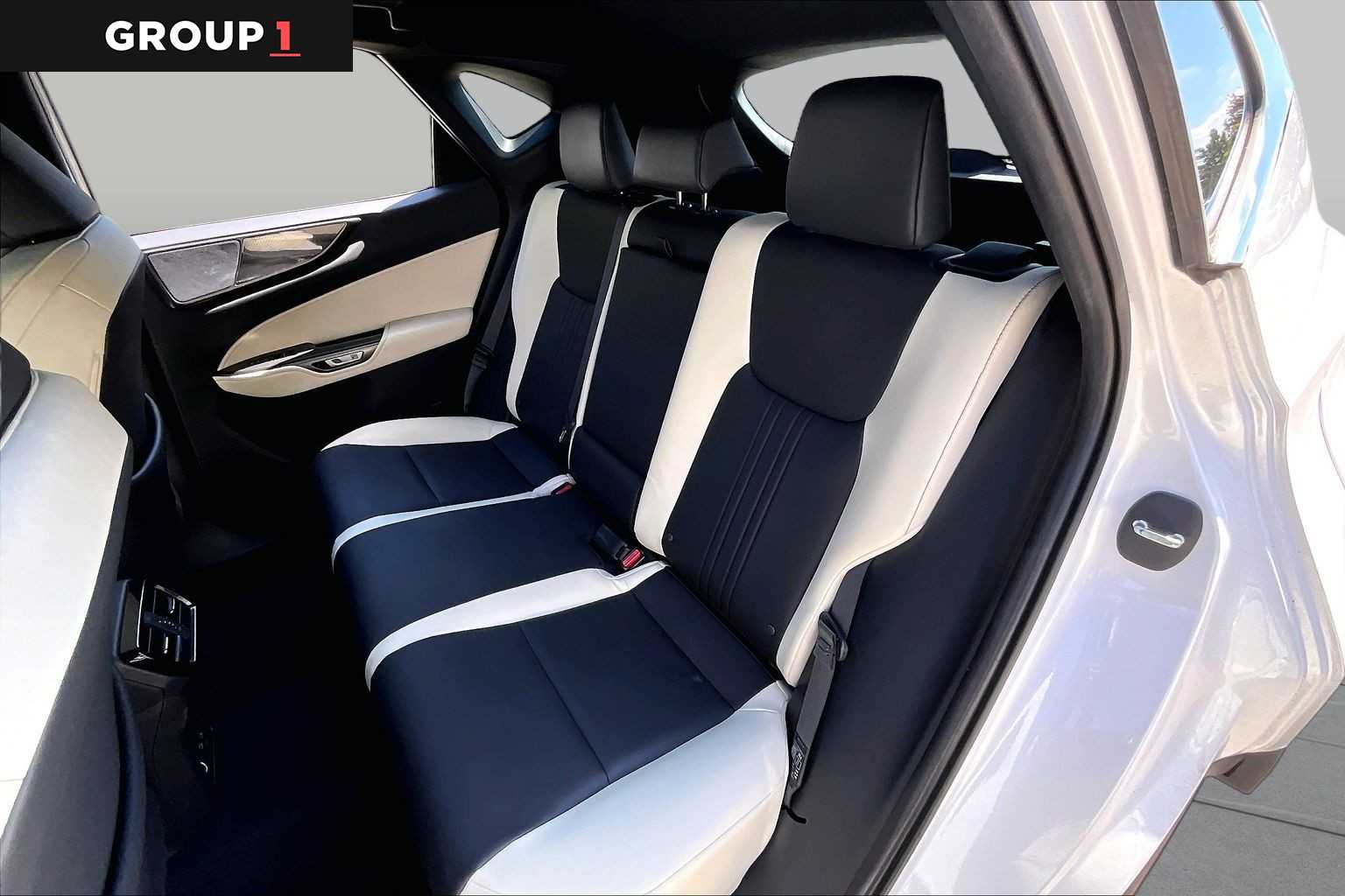 2024 Lexus NX 250 photo 18 of 34