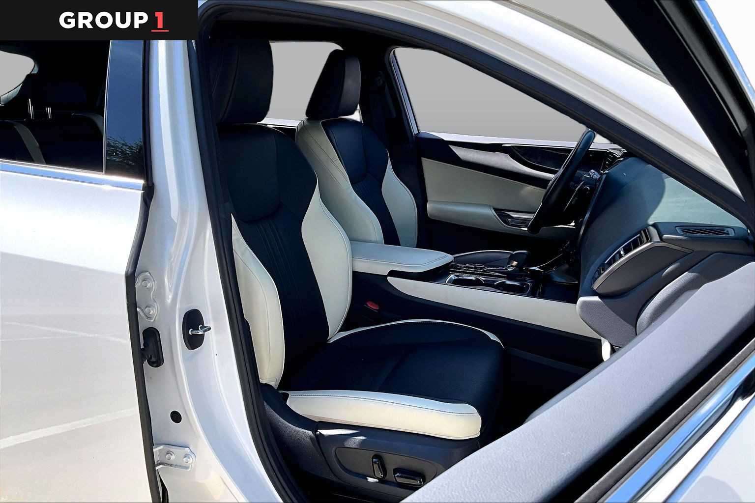 2024 Lexus NX 250 photo 8 of 34