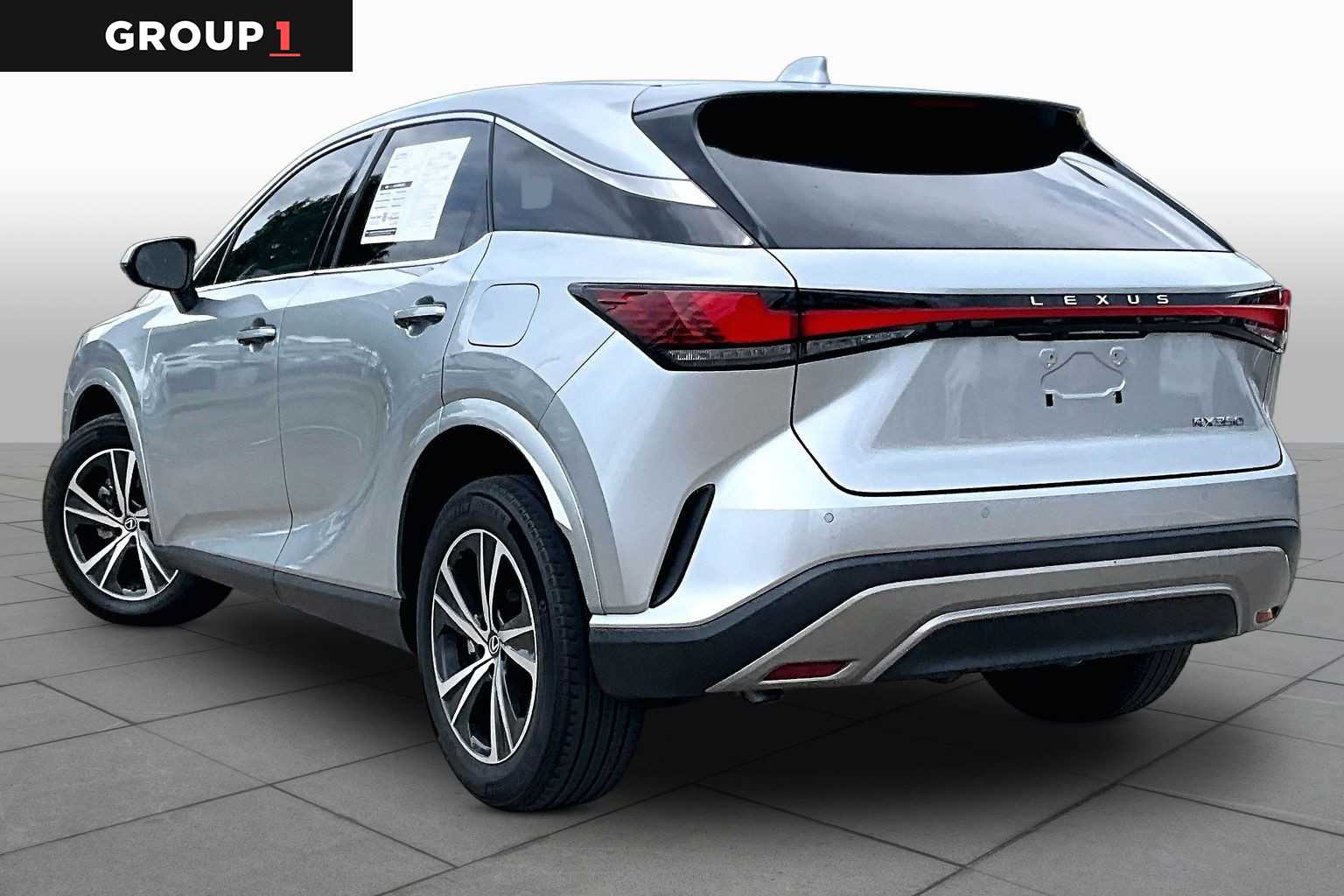 2024 Lexus RX 350 photo 10 of 34