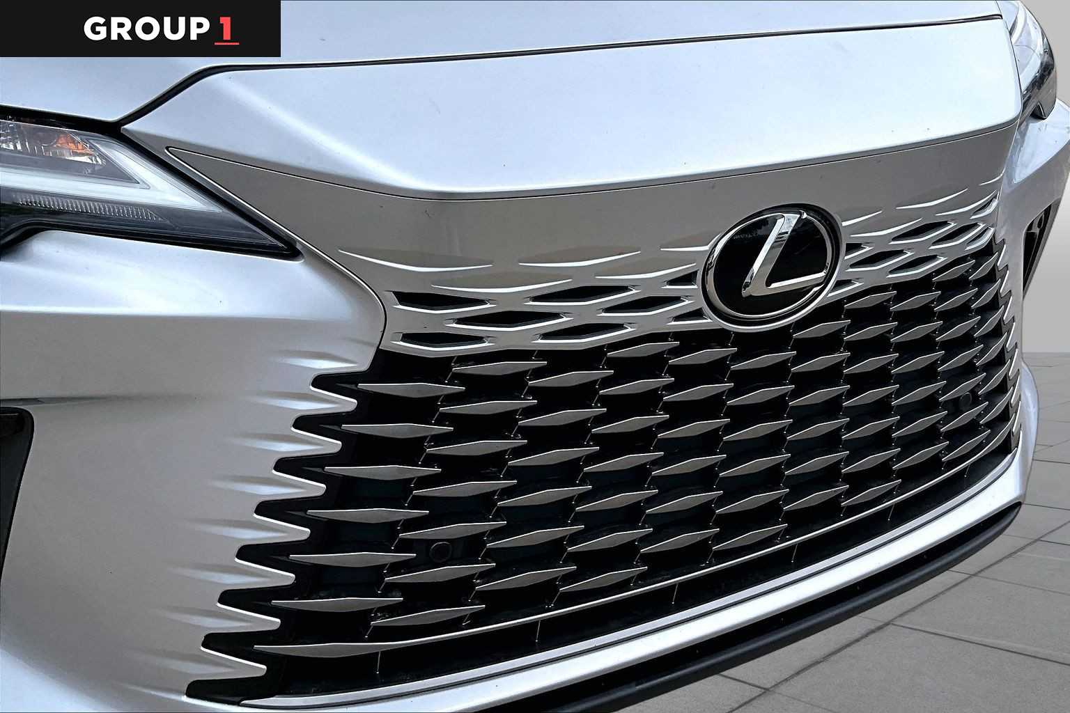 2024 Lexus RX 350 photo 27 of 34