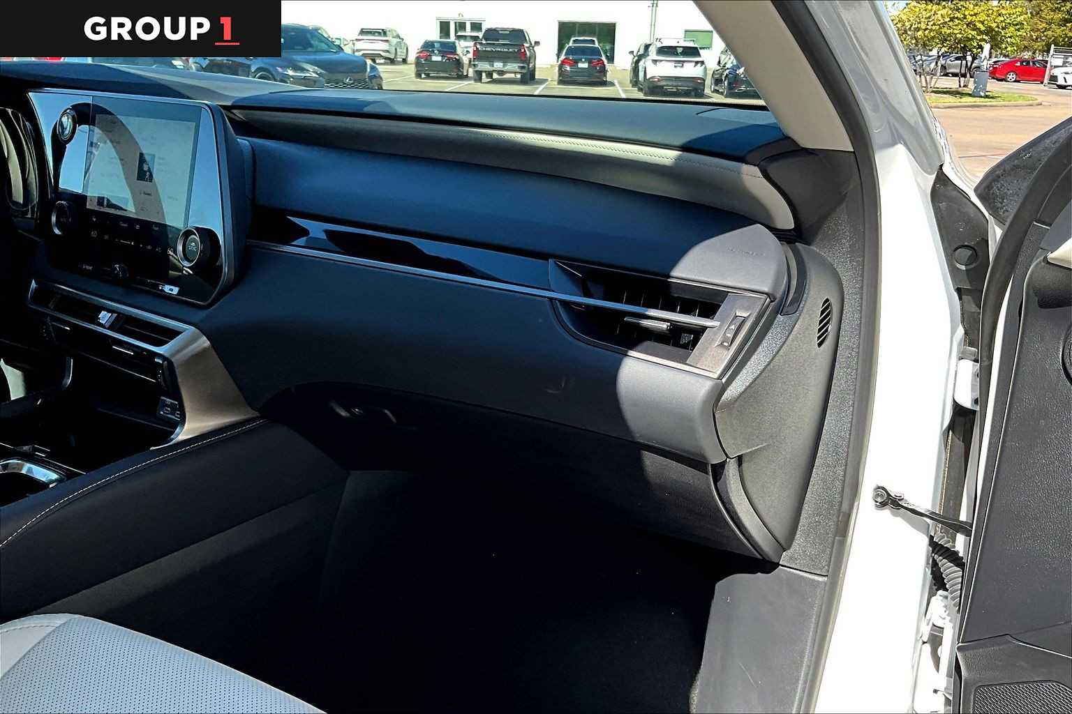 2024 Lexus RX  Eminent White Pearl at Mercedes-Benz of Houston North