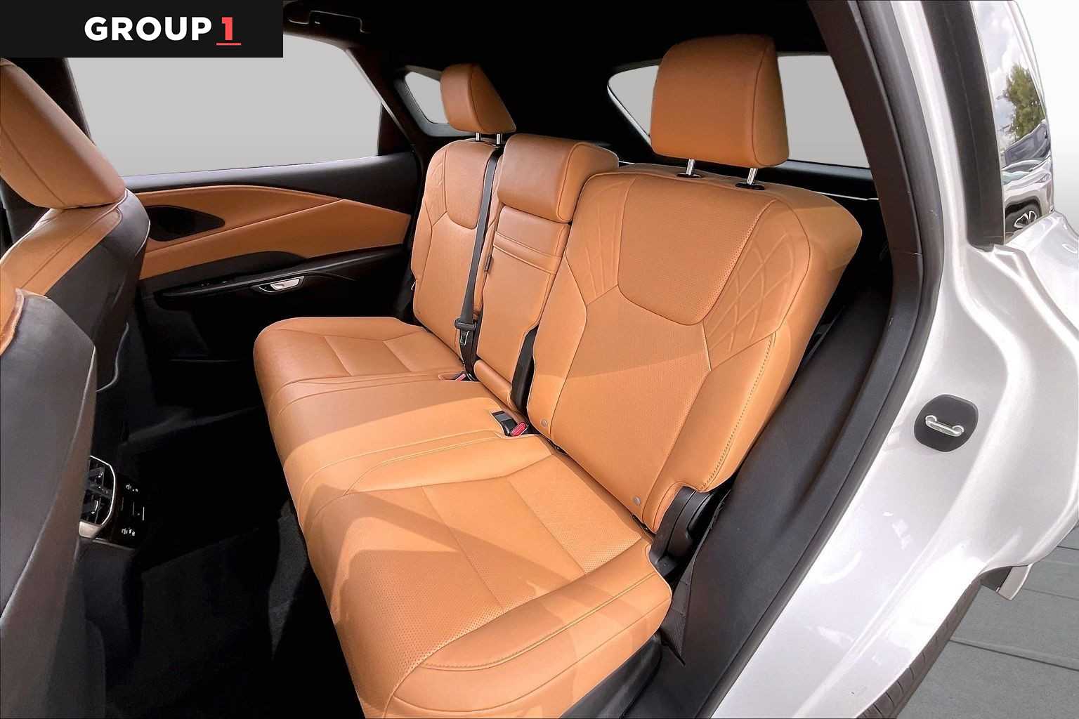2025 Lexus RX 350 photo 18 of 34