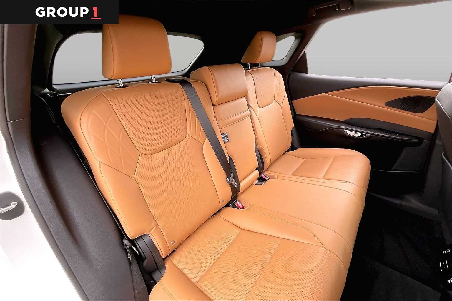 2025 Lexus RX 350 photo 17 of 34