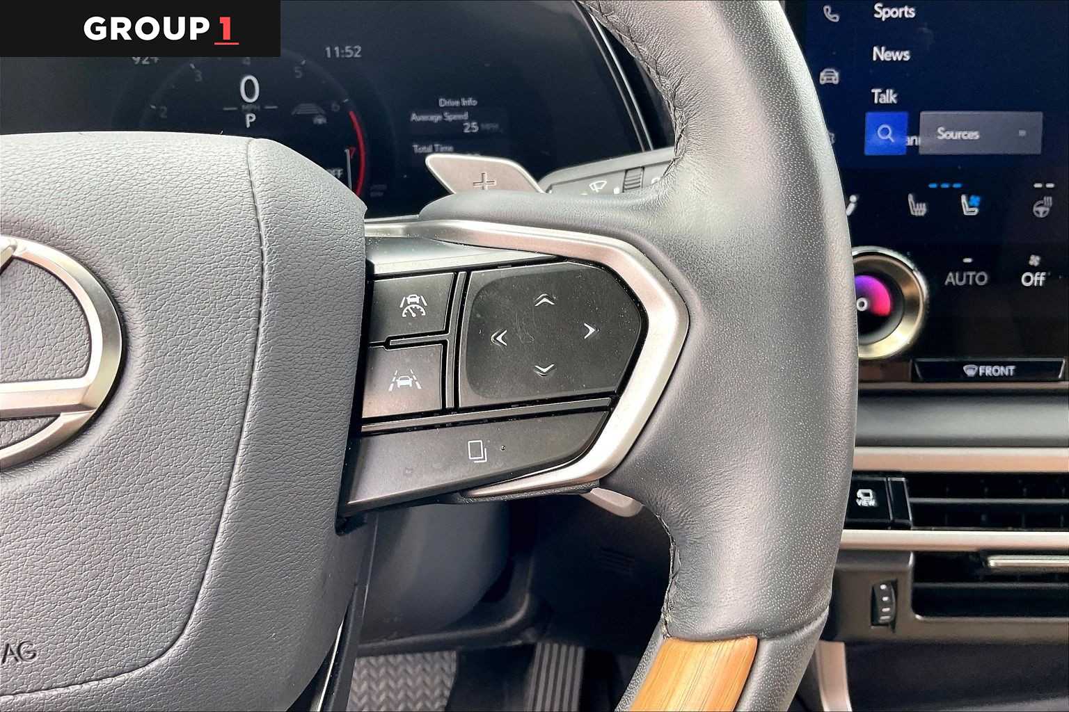 2025 Lexus RX 350 photo 22 of 34