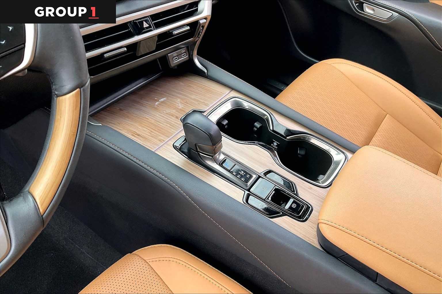 2025 Lexus RX 350 photo 14 of 34
