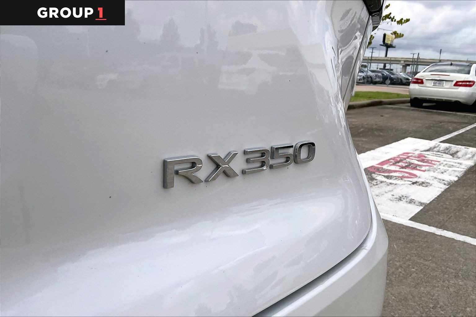2025 Lexus RX 350 photo 28 of 34