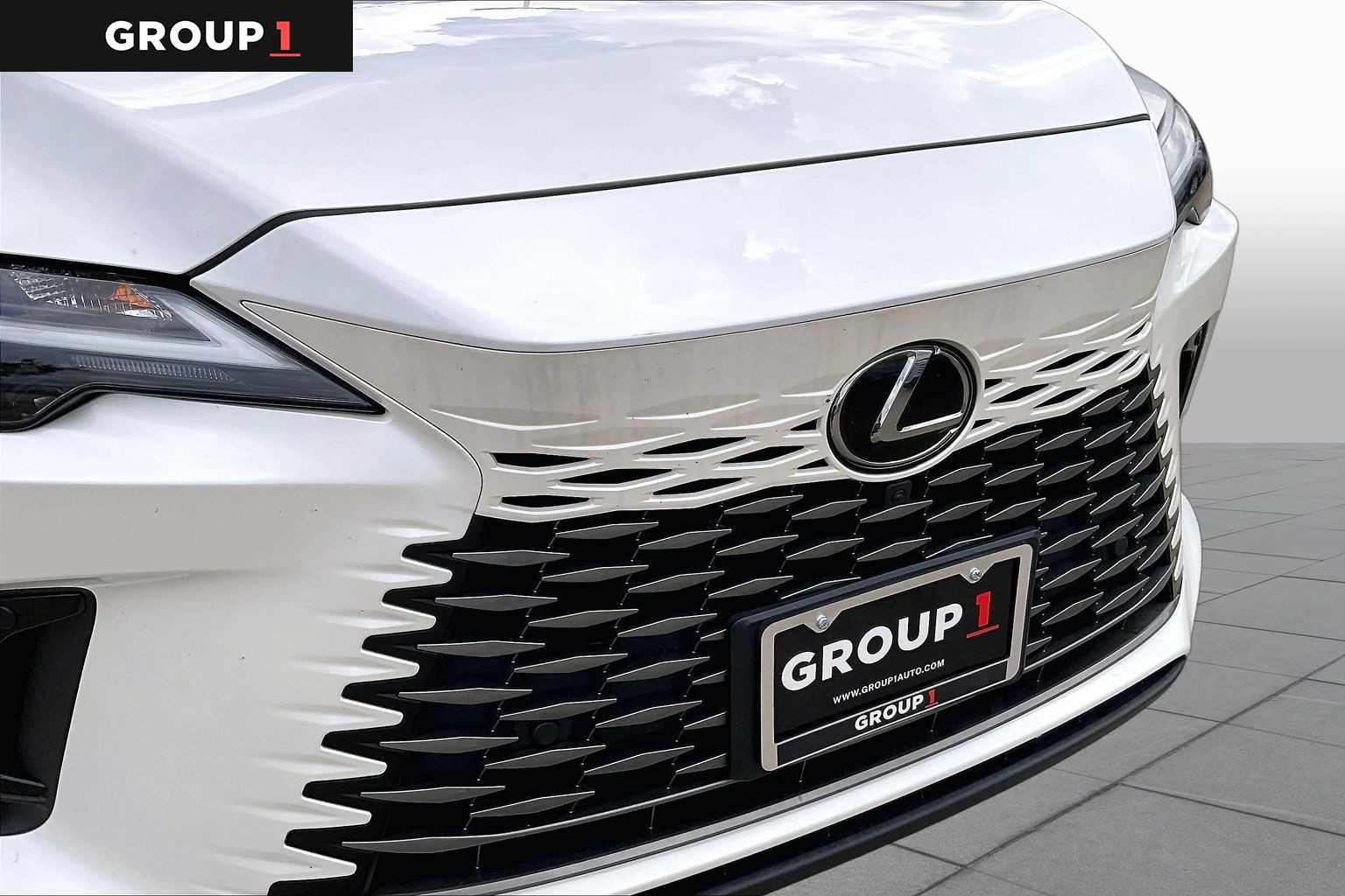 2025 Lexus RX 350 photo 27 of 34