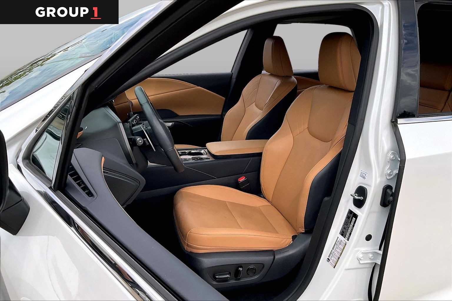 2025 Lexus RX 350 photo 7 of 34