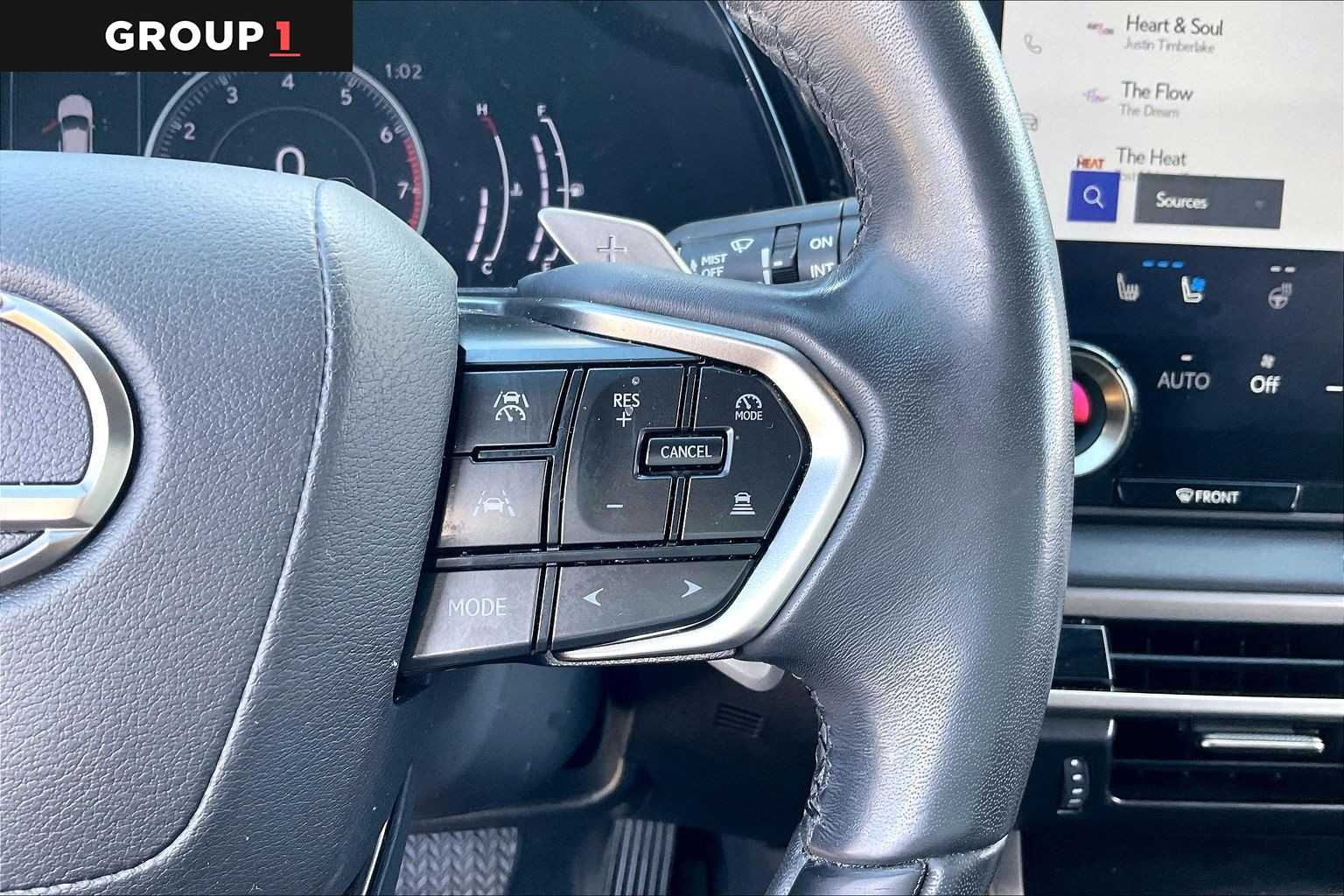 2023 Lexus RX 350 photo 22 of 34