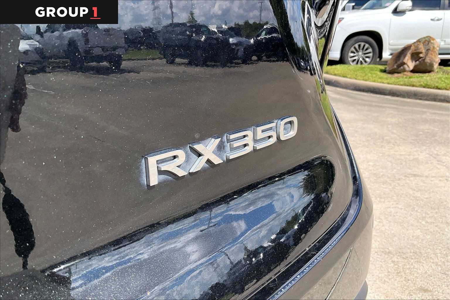 2023 Lexus RX 350 photo 28 of 34