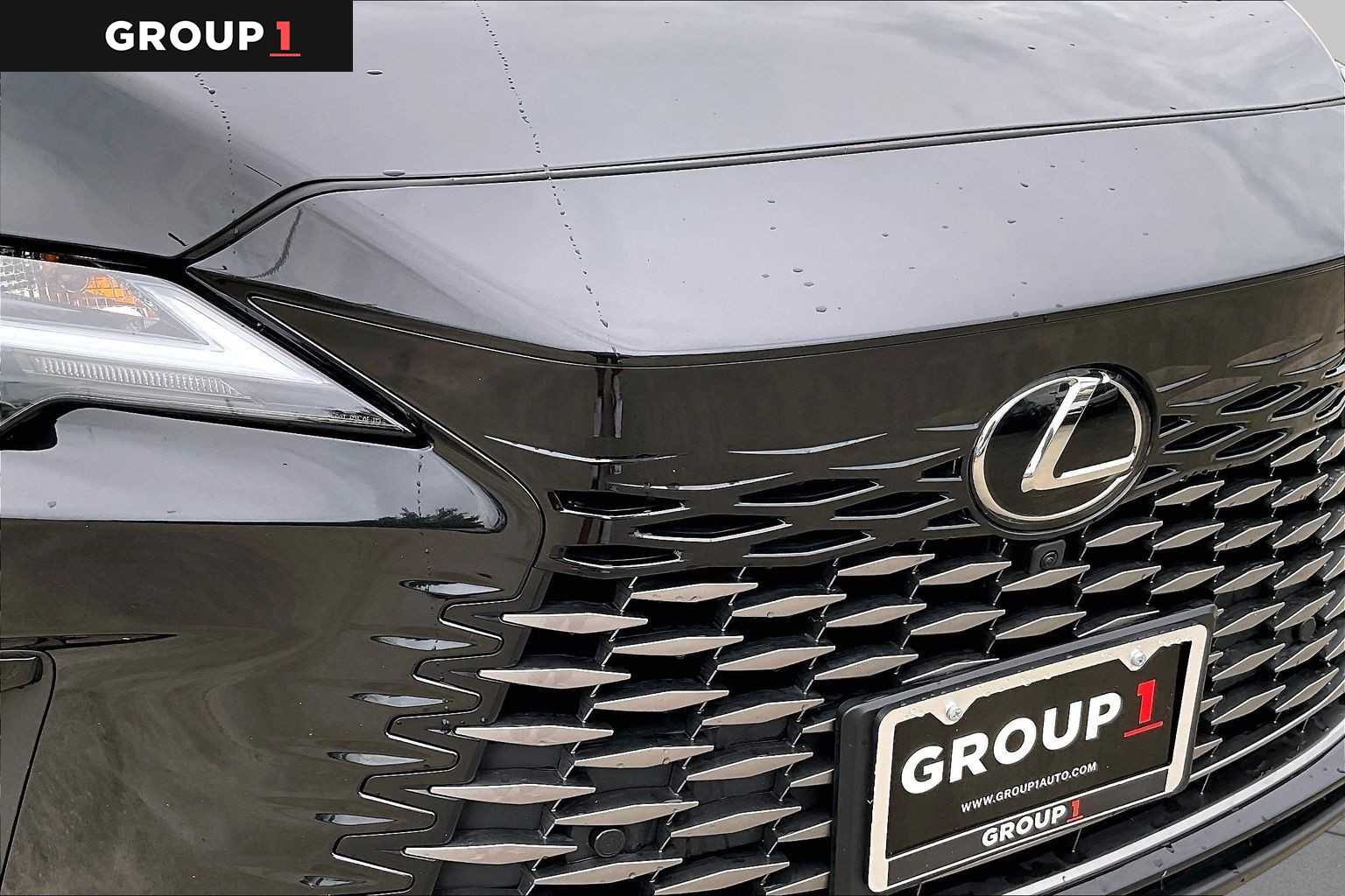 2026 Lexus RX 350 photo 27 of 34