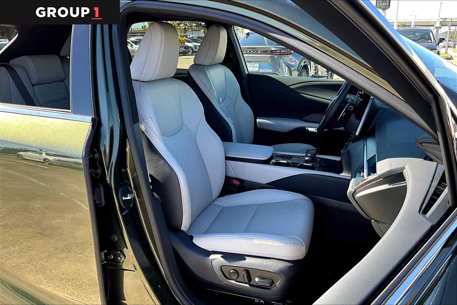 2025 Lexus RX Premium Plus  - 6