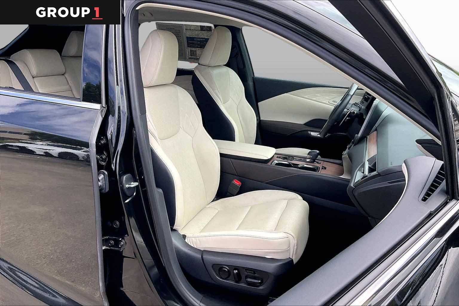 2023 Lexus RX 350 Luxury  Caviar at Group 1 Toyota Southwest