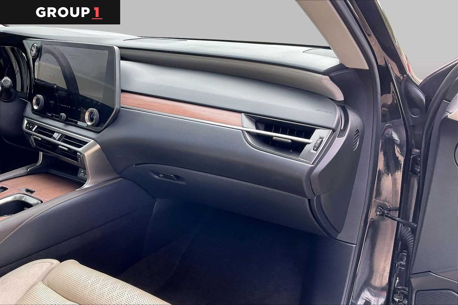 2023 Lexus RX 350 Luxury  Caviar at Group 1 Toyota Southwest
