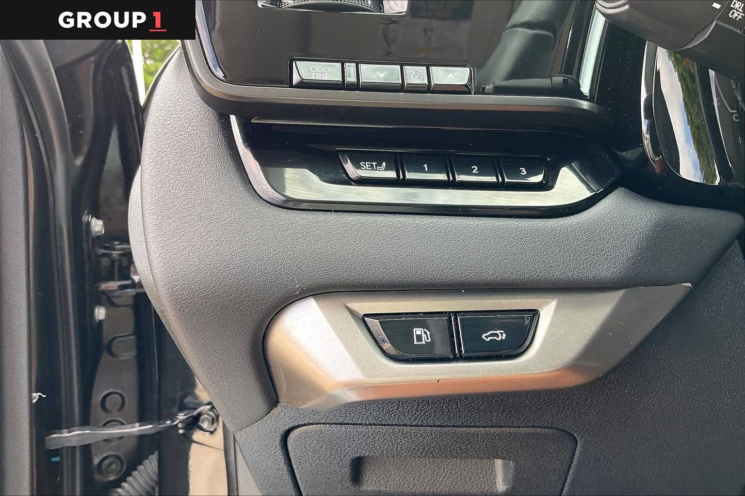 2023 Lexus RX 350 Luxury  Caviar at Group 1 Toyota Southwest