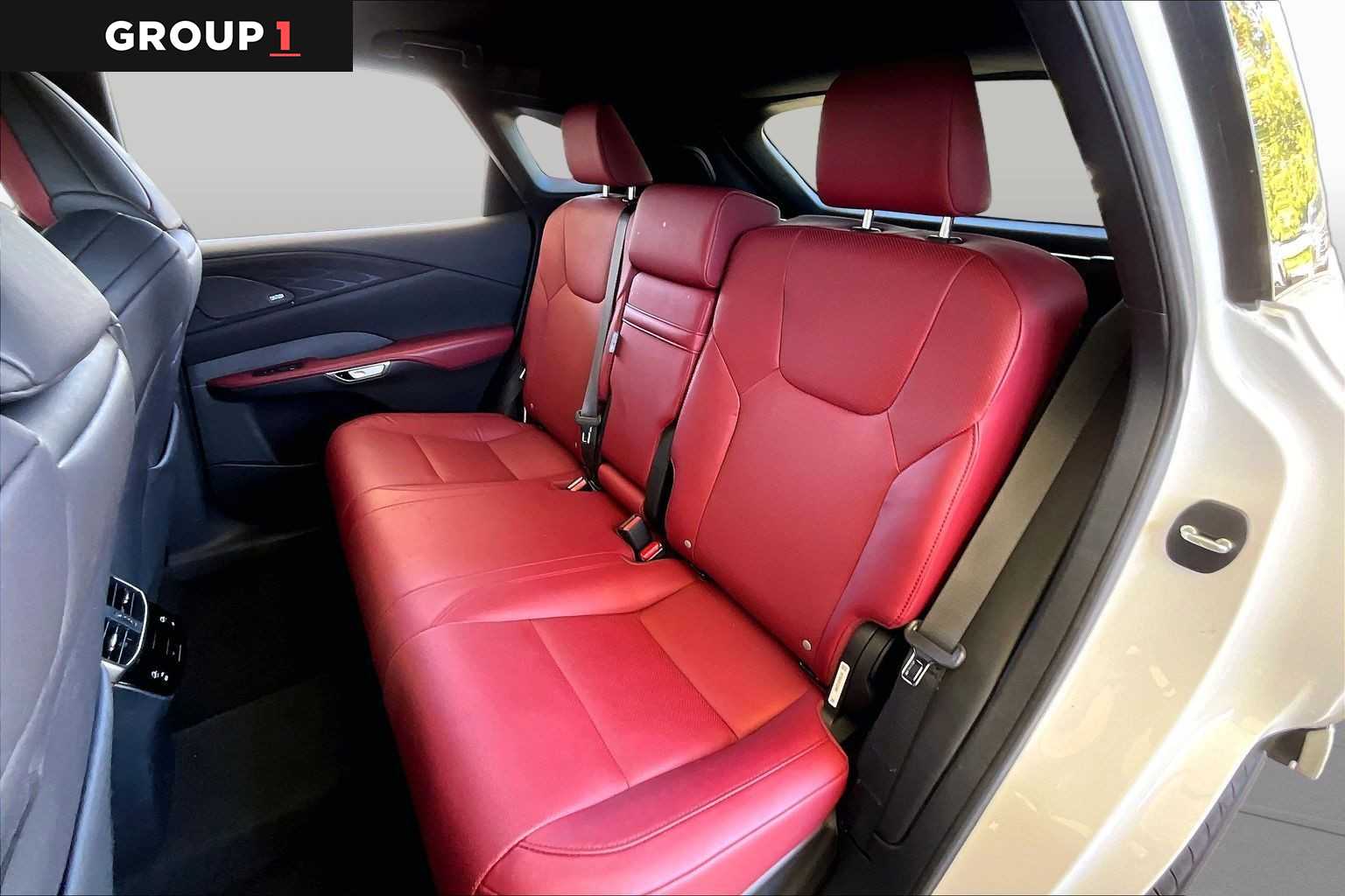 2024 Lexus RX 350 photo 19 of 35