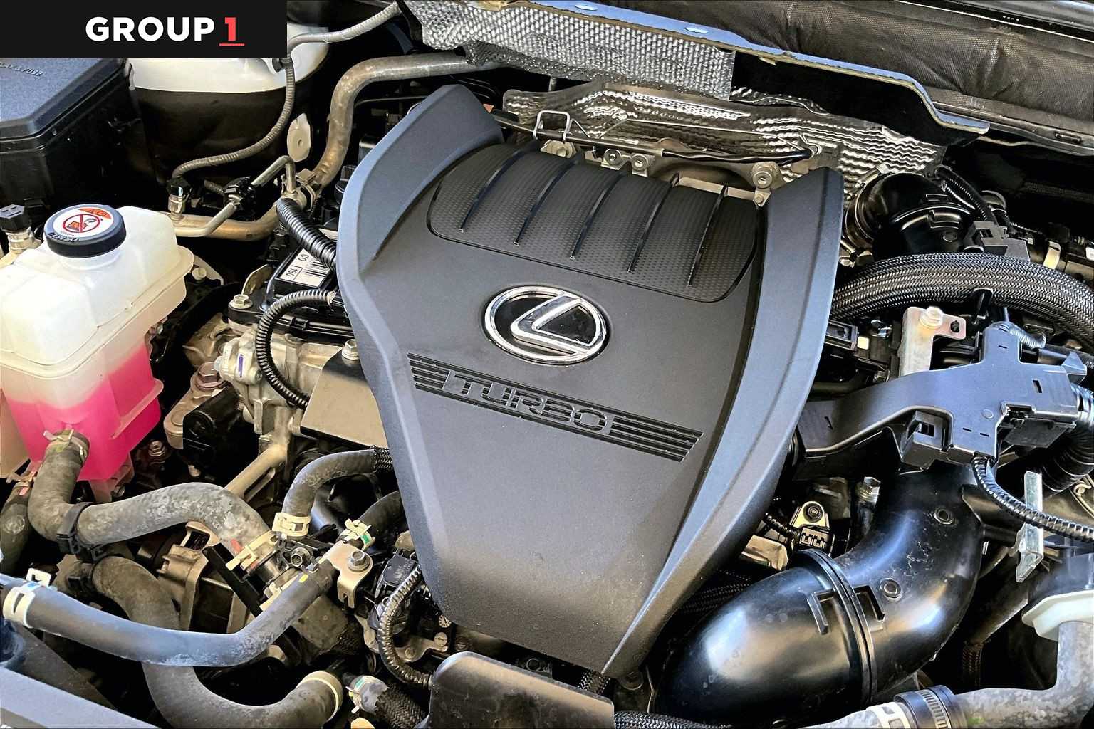 2024 Lexus RX 350 photo 31 of 35
