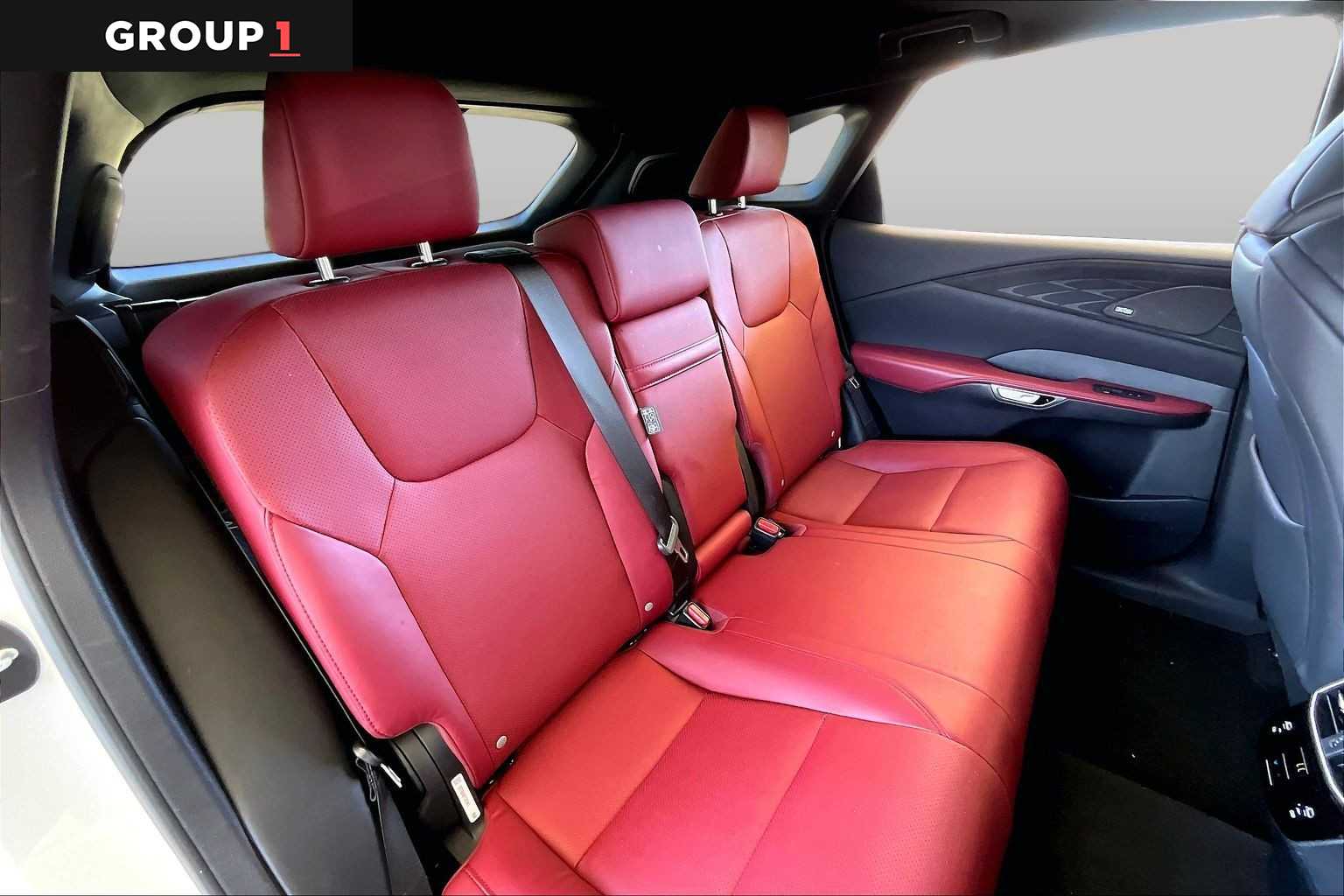 2024 Lexus RX 350 photo 18 of 35
