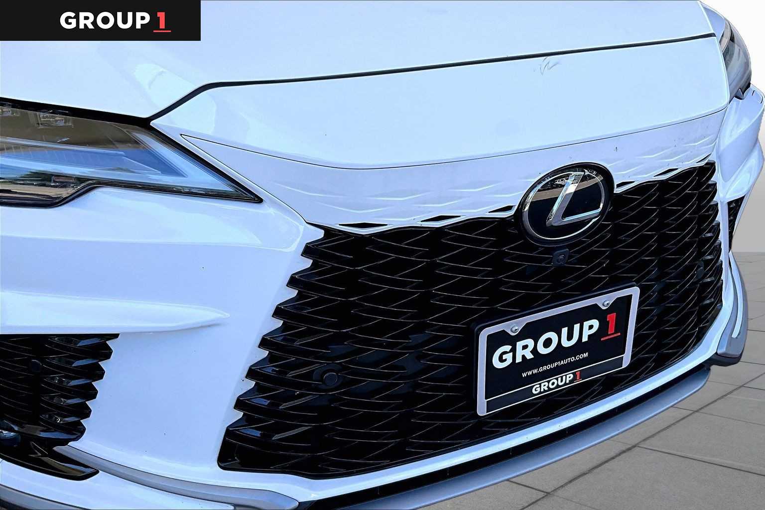 2024 Lexus RX 350 photo 28 of 35