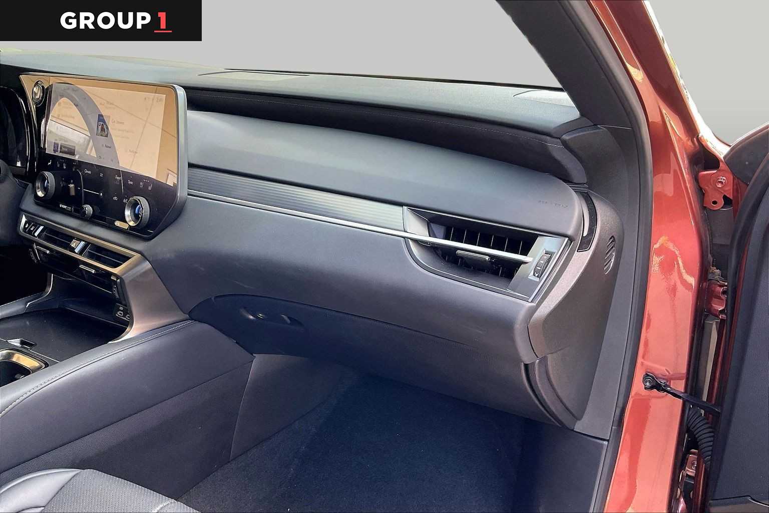2024 Lexus RX 350 photo 16 of 34